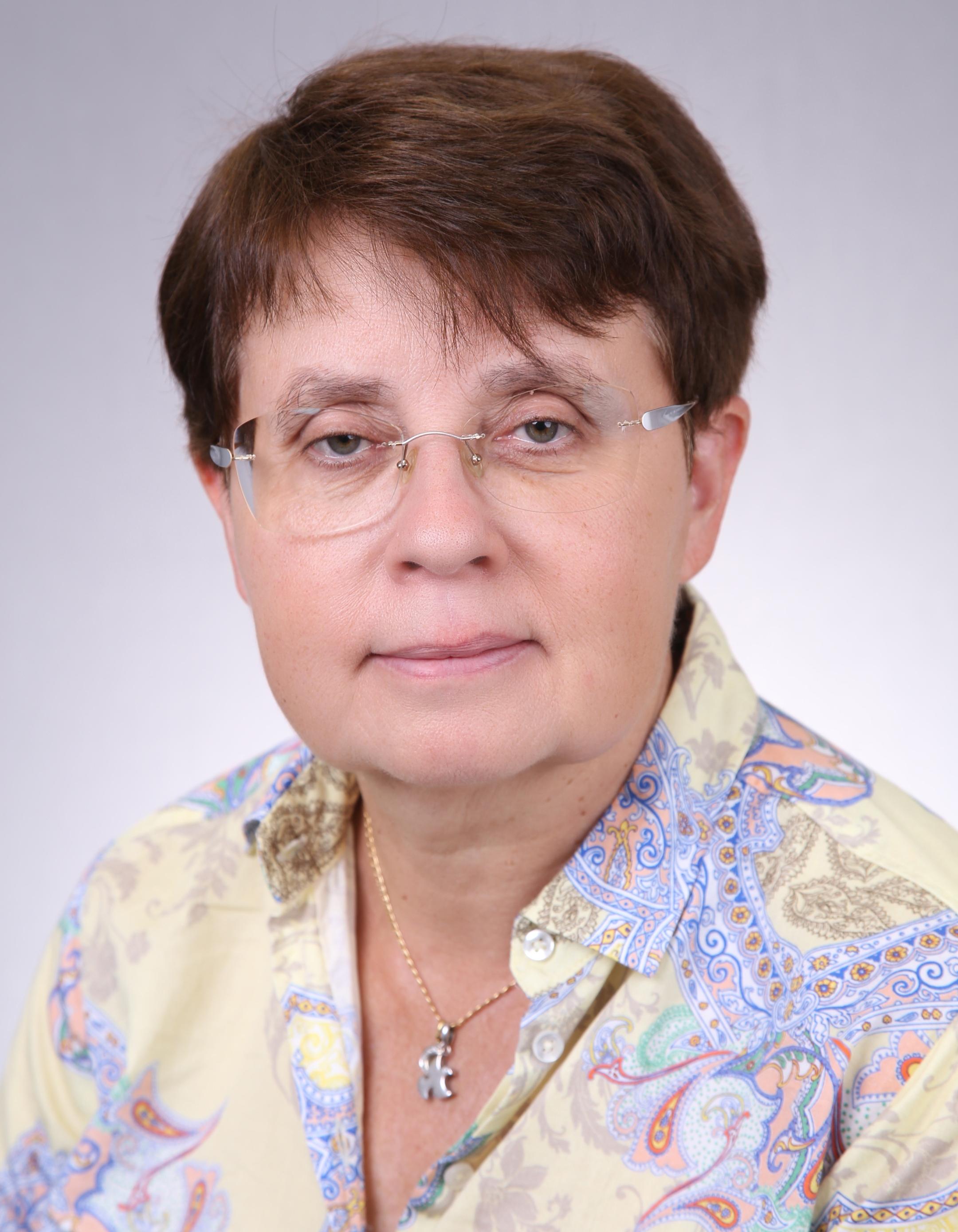 Dr. Ursula Schneiders