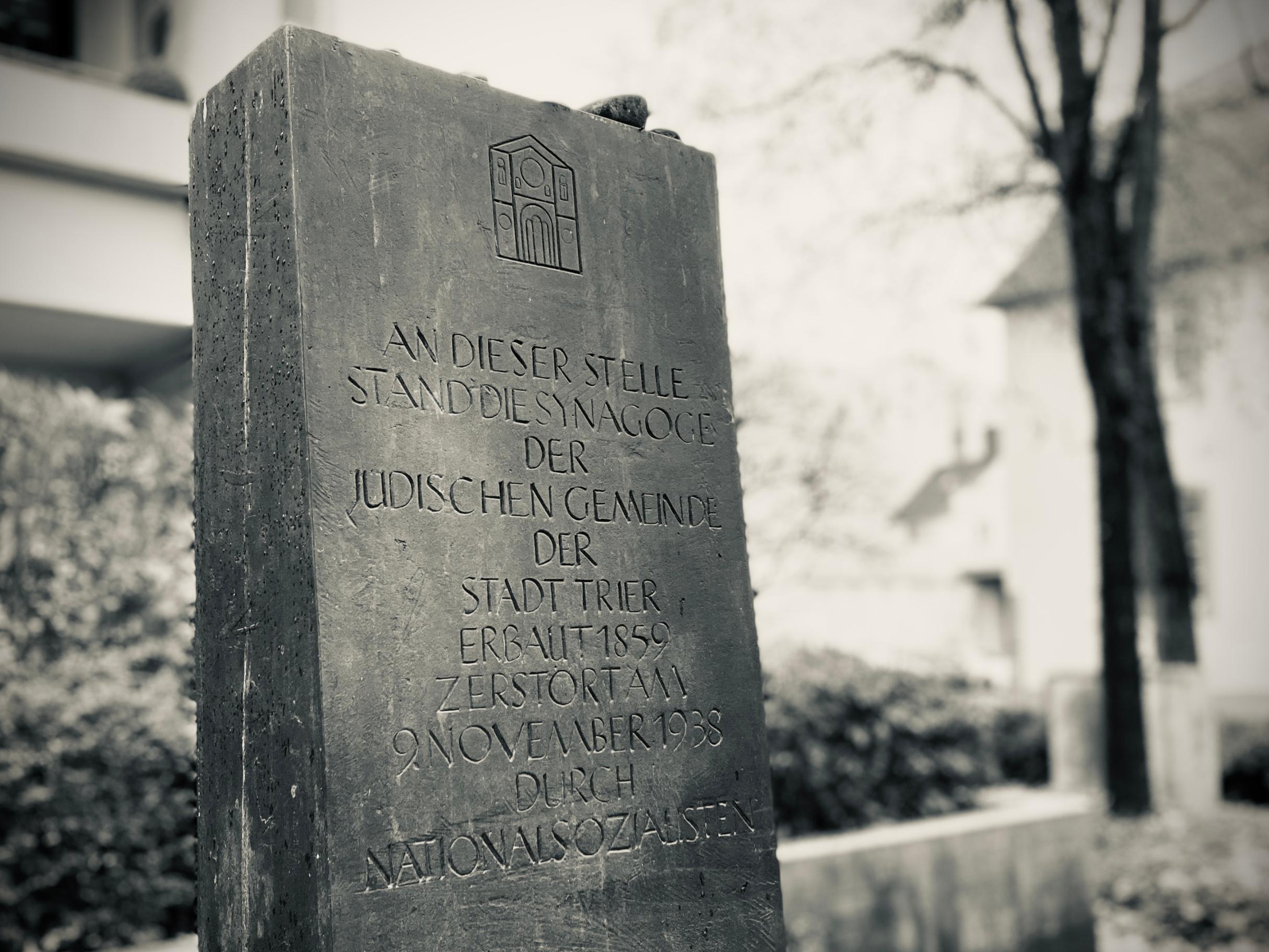 Gedenkstein an der ehemaligen Synagoge in Trier
