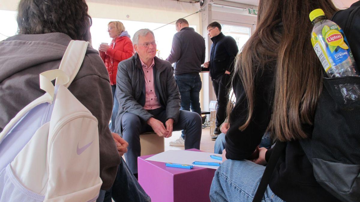 Meet & Greet mit Schüler*innen und Generalvikar Ulrich von Plettenberg