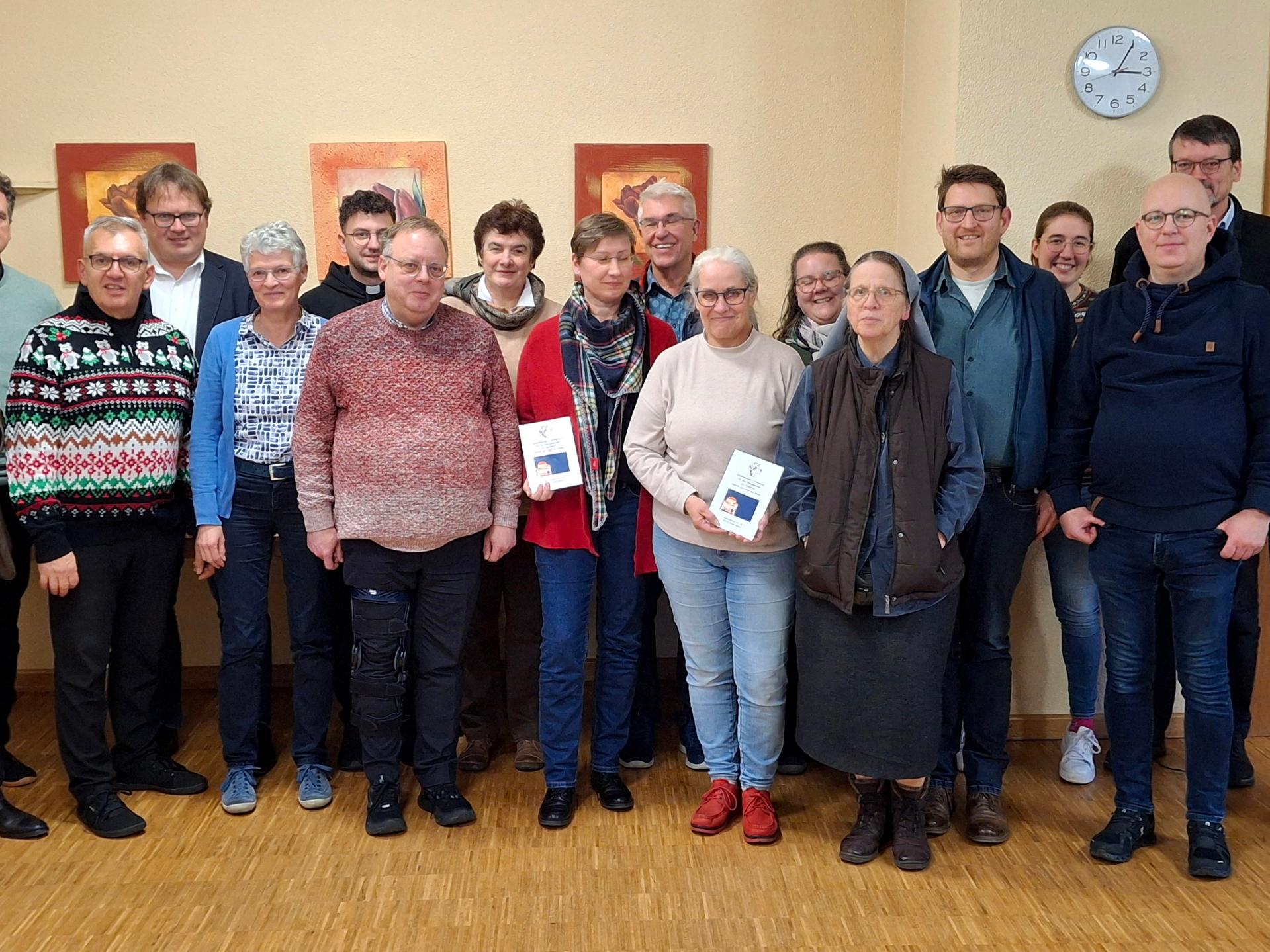 Gruppenfoto der Teilnehmenden