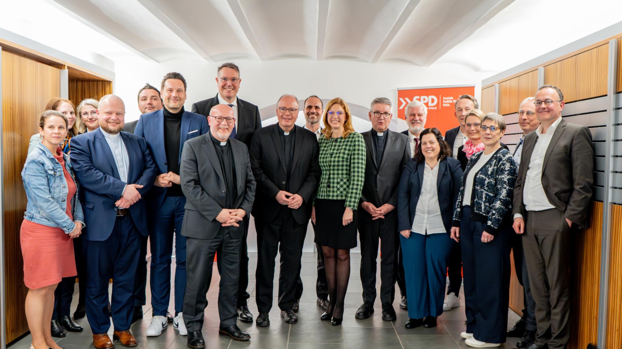 Die Teilnehmenden des Präsidiumsgesprächs