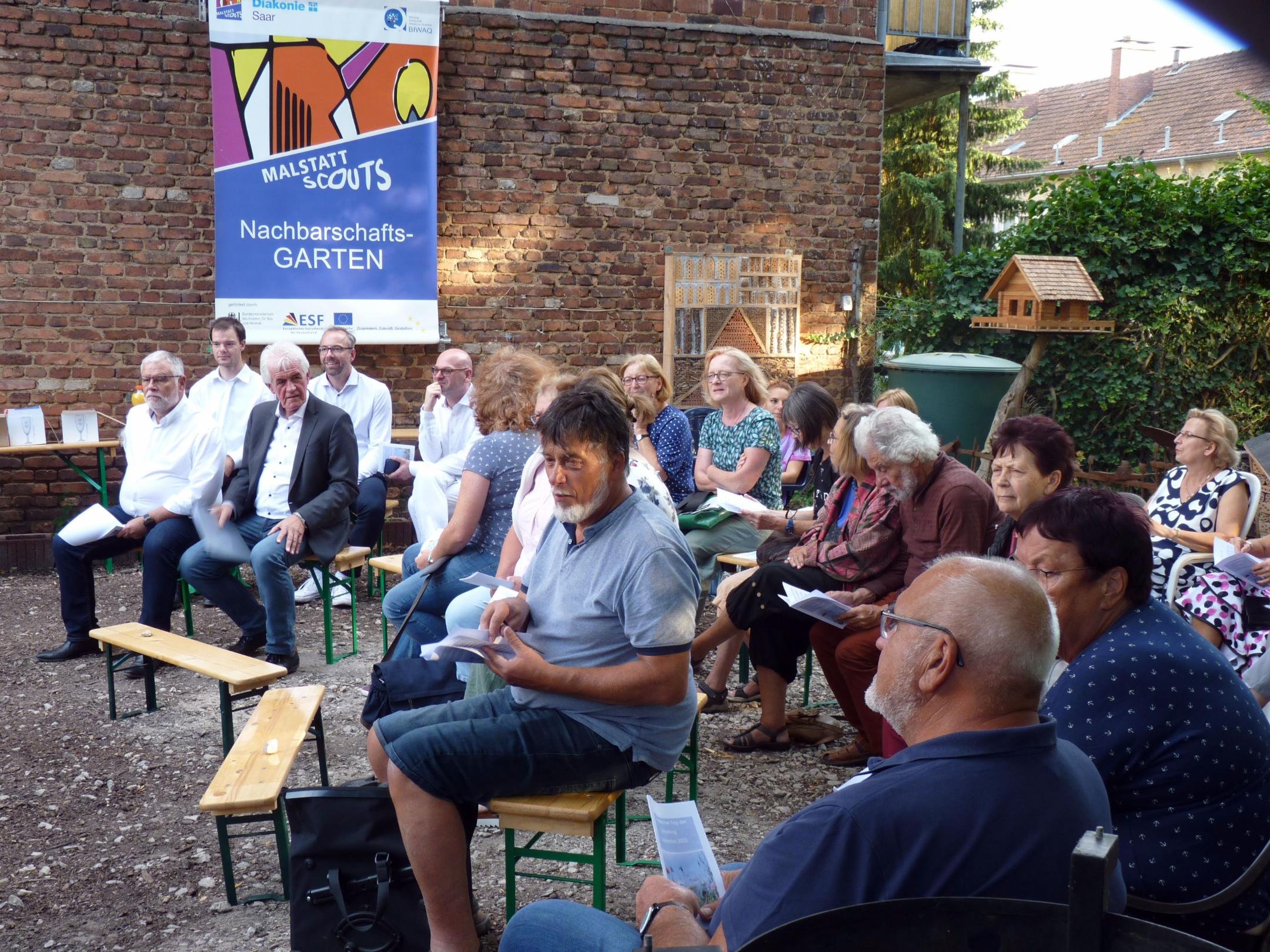 Im Nachbarschaftsgarten der Diakonie in Malstatt feierten Christen verschiedener Konfessionen am Tag der Schöpfung einen Gottesdienst. Foto: Oliver Hilt/BIP Saar