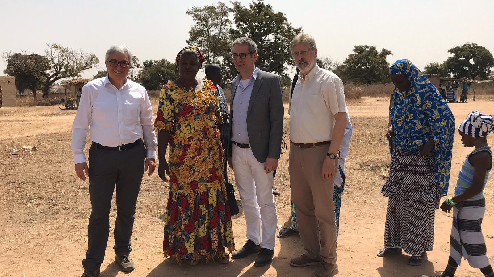 Die Delegation unterwegs in Burkina Faso.