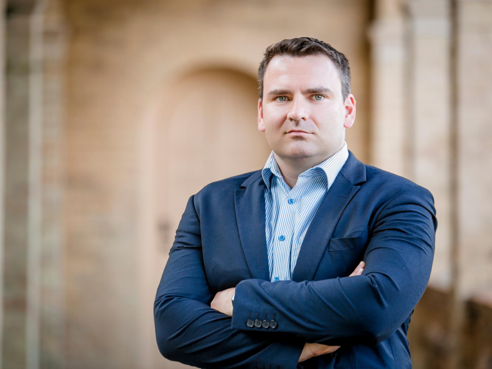 Thomas-Gabriel Rüdiger ist Cyberkriminologe am Institut für Polizeiwissenschaft der Fachhochschule der Polizei des Landes Brandenburg.