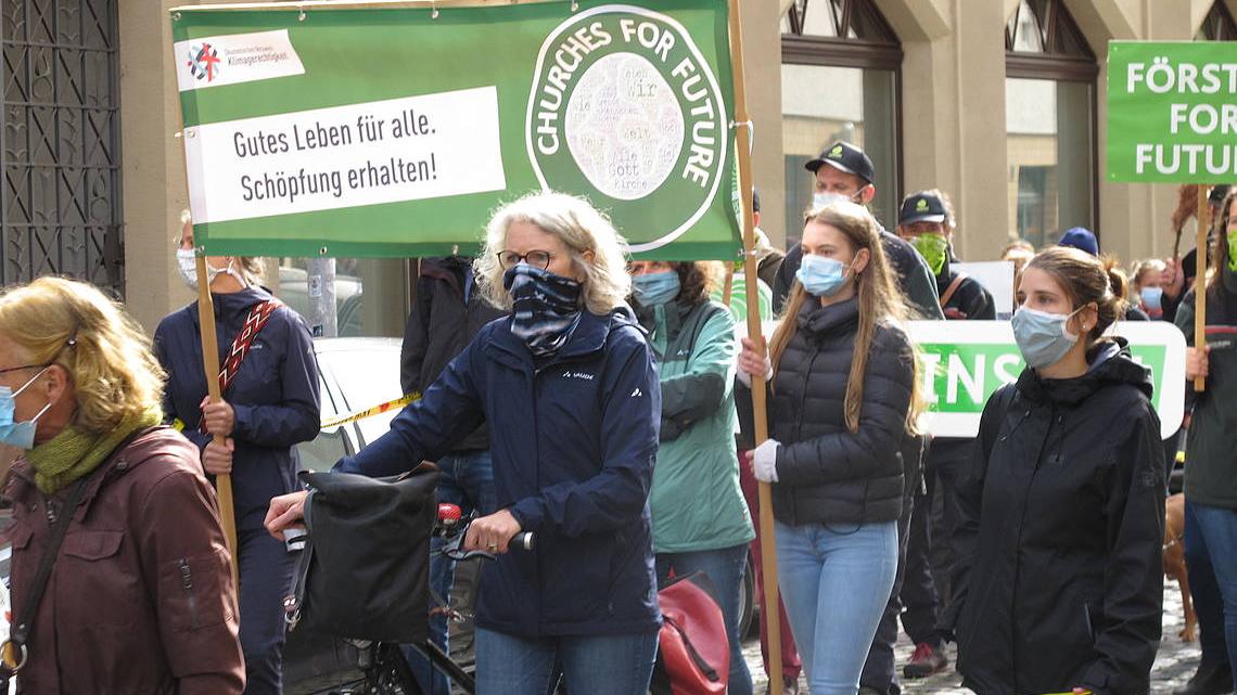 Für den 19. März ist der nächste, weltweite Klima-Streik geplant - hier der ein Foto vom vergangenen Jahr. (Foto: Stefan Schneider/Bistum Trier)