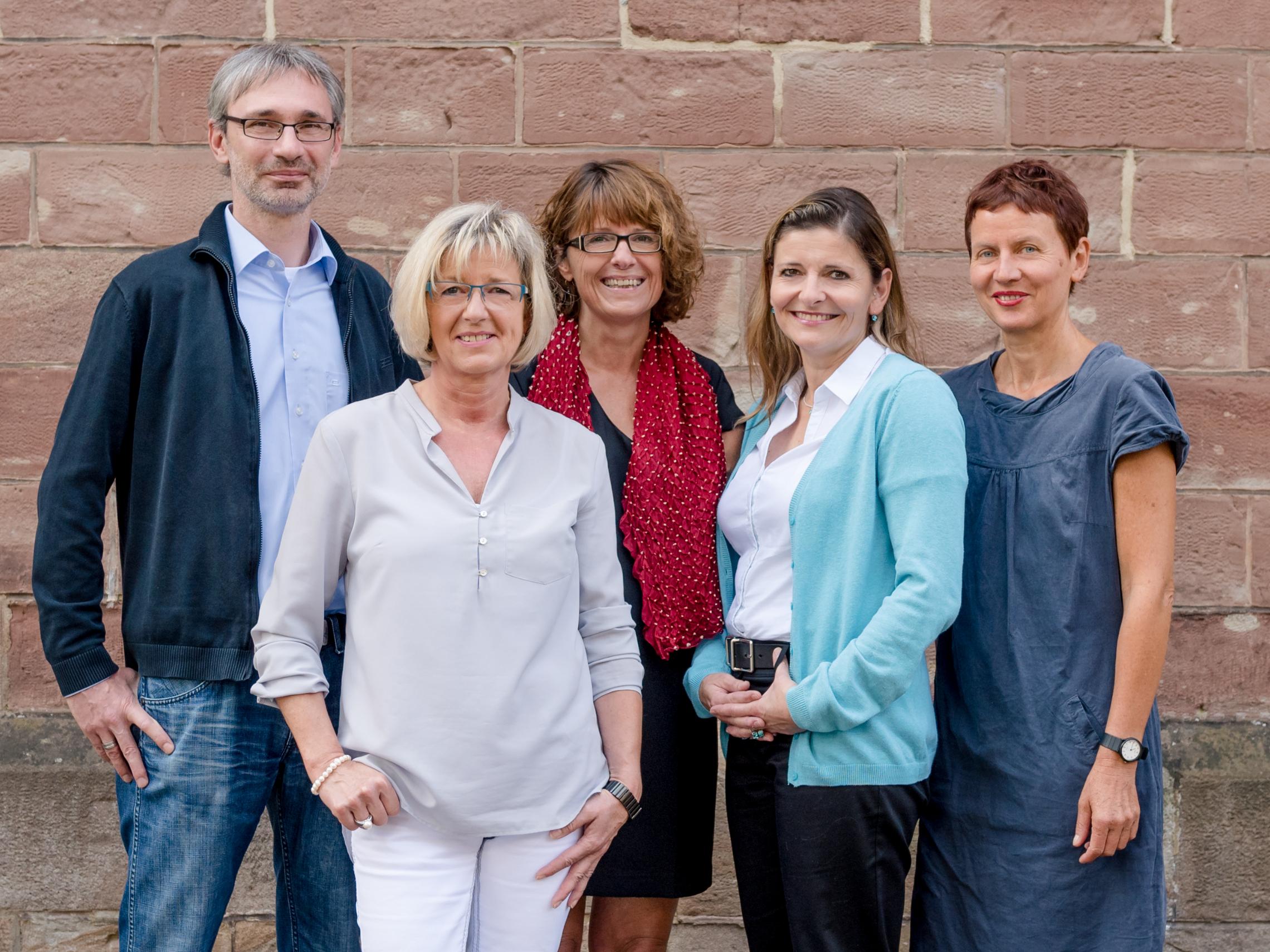 Das Team der Lebensberatung Lebach: Alexander Penth, Christel Blum, Martina Grosch, Natascha Kuhlmann, Stefanie Kilian (vlnr). Foto: Lebensberatung Lebach