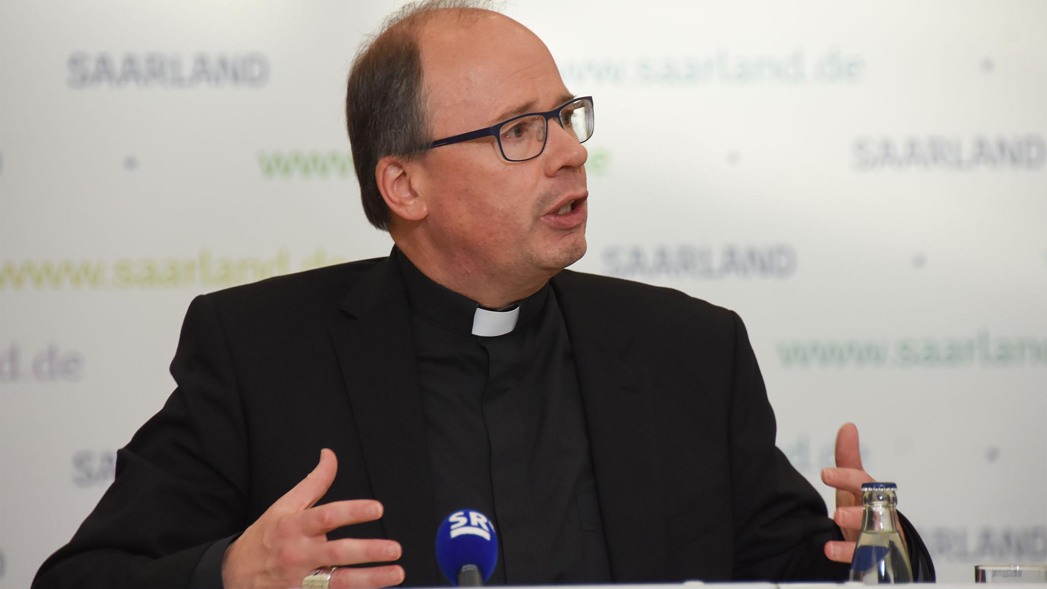 Bischof Dr. Stephan Ackermann stellte sich bei der anschließenden Landespressekonferenz den Fragen der Medienvertreter.