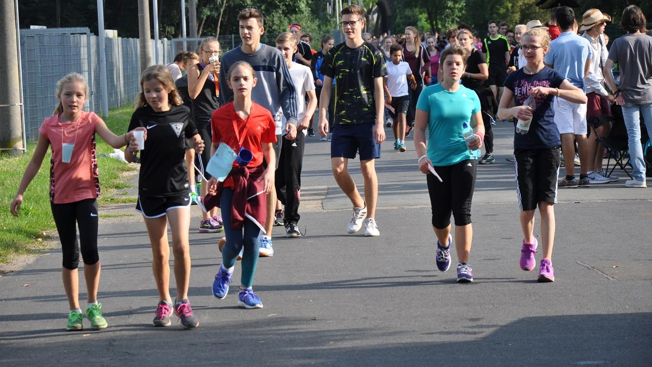 870 Schülerinnen und Schüler beteiligten sich am Spendenlauf