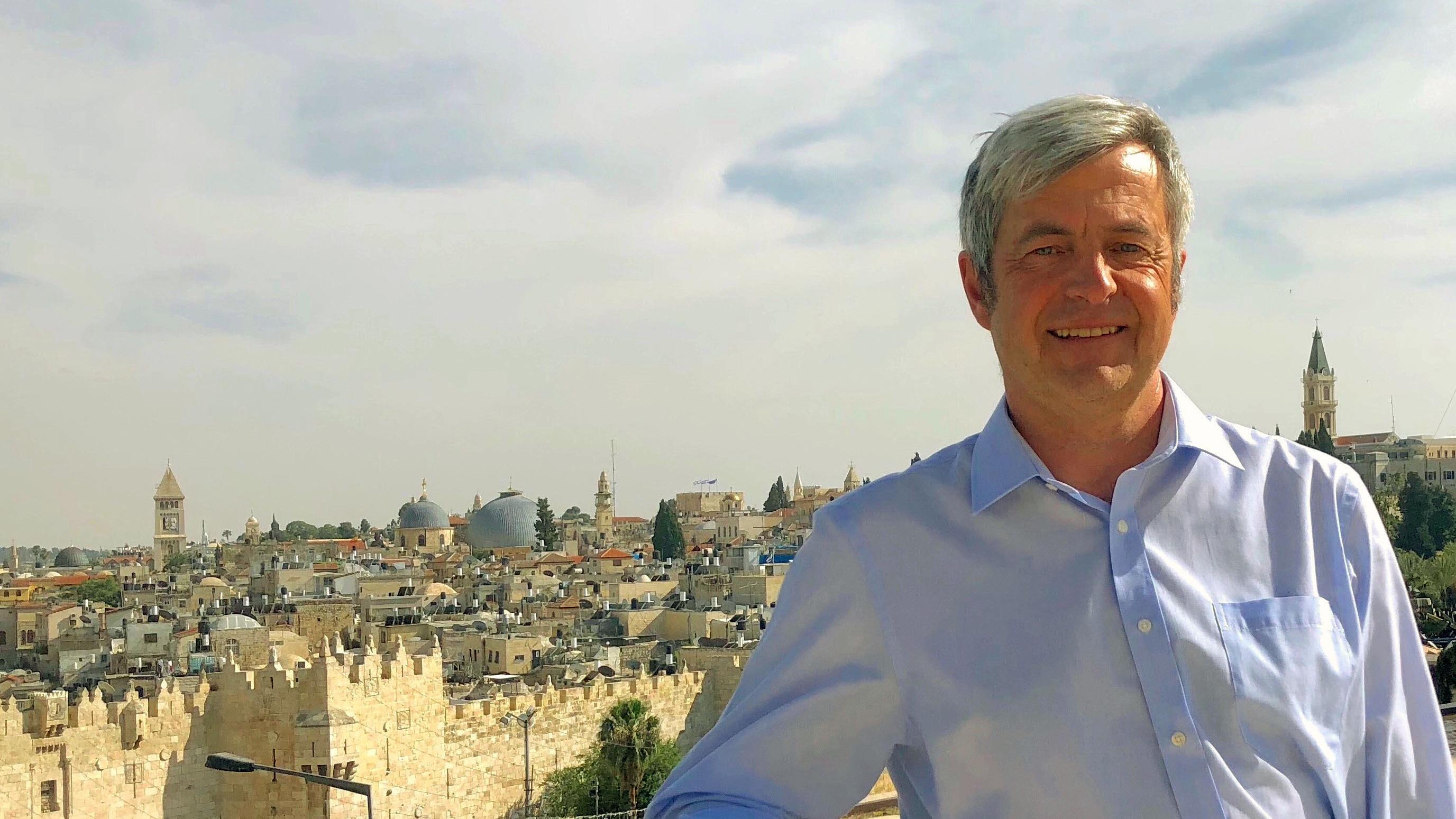 Monsignore Stephan Wahl - über den Dächern von Jerusalem.