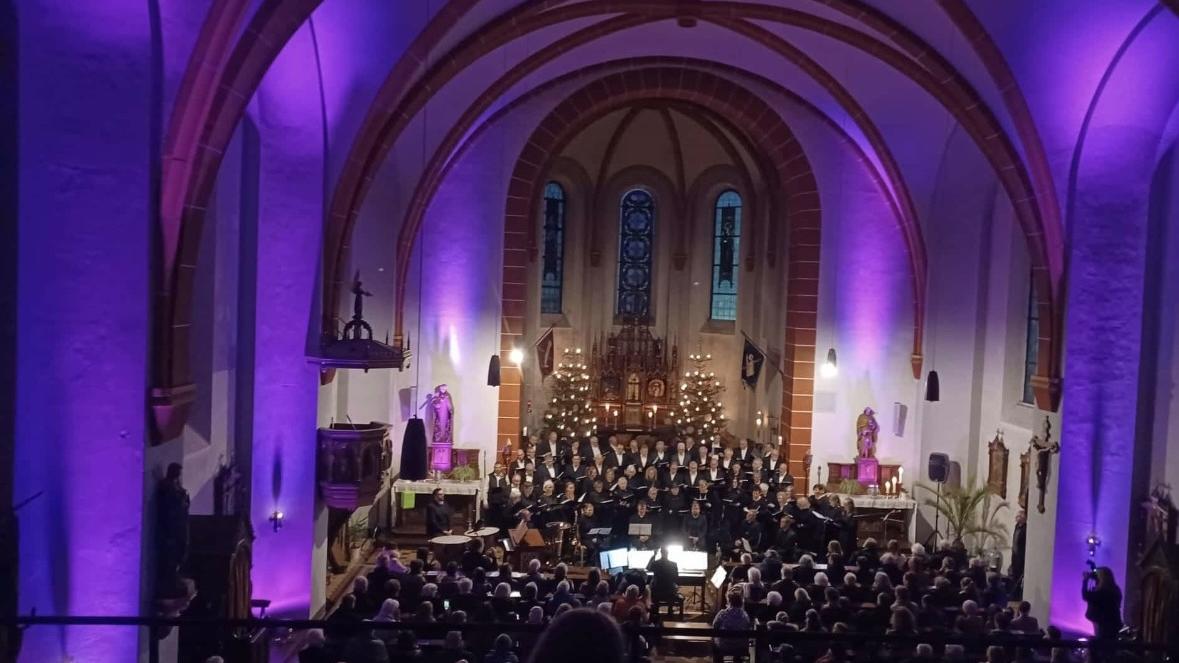 Stimmungsvolle Atmosphäre beim Adventskonzert in Lissendorf