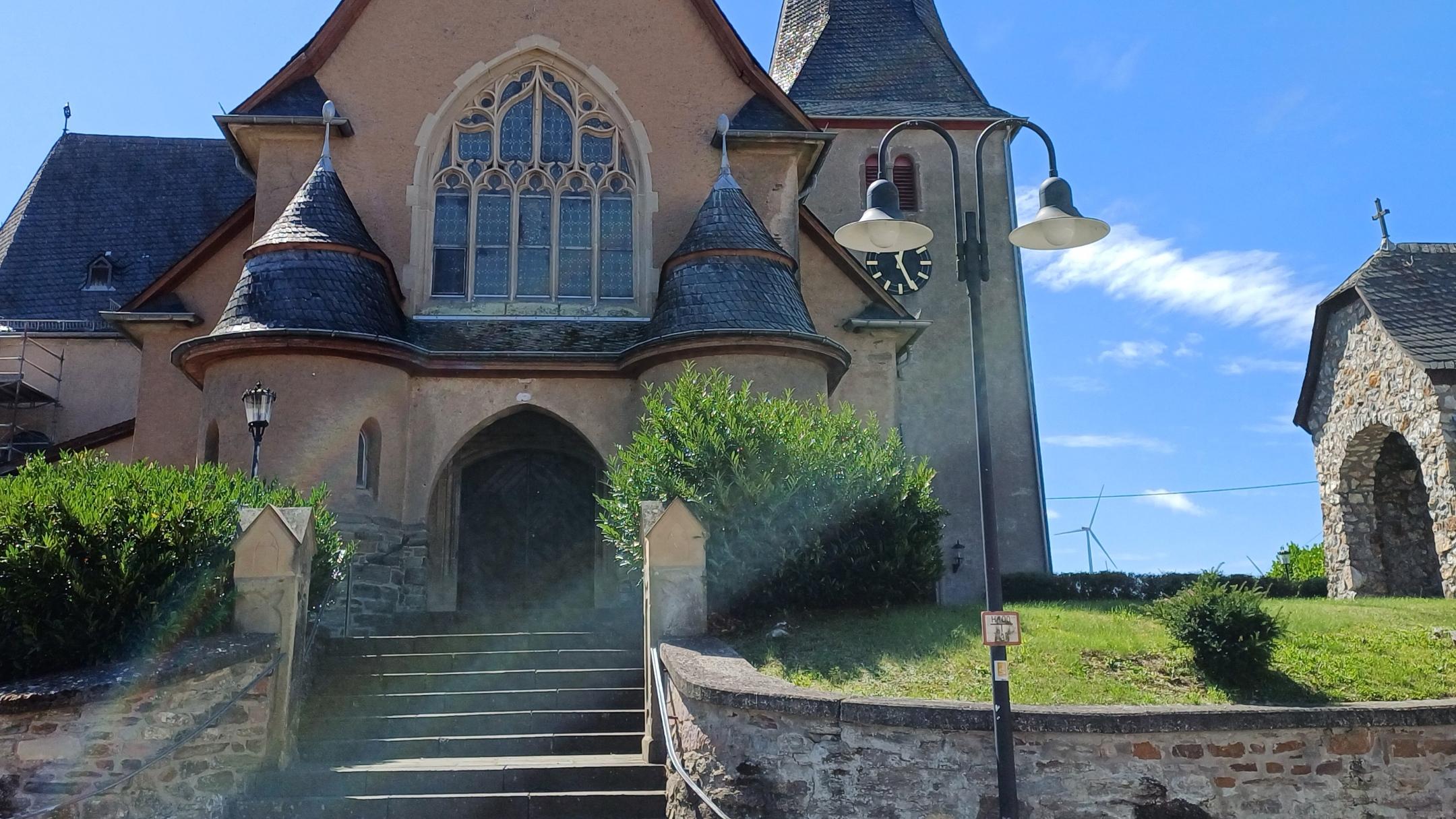 Kirche Maria Geburt, Berglicht