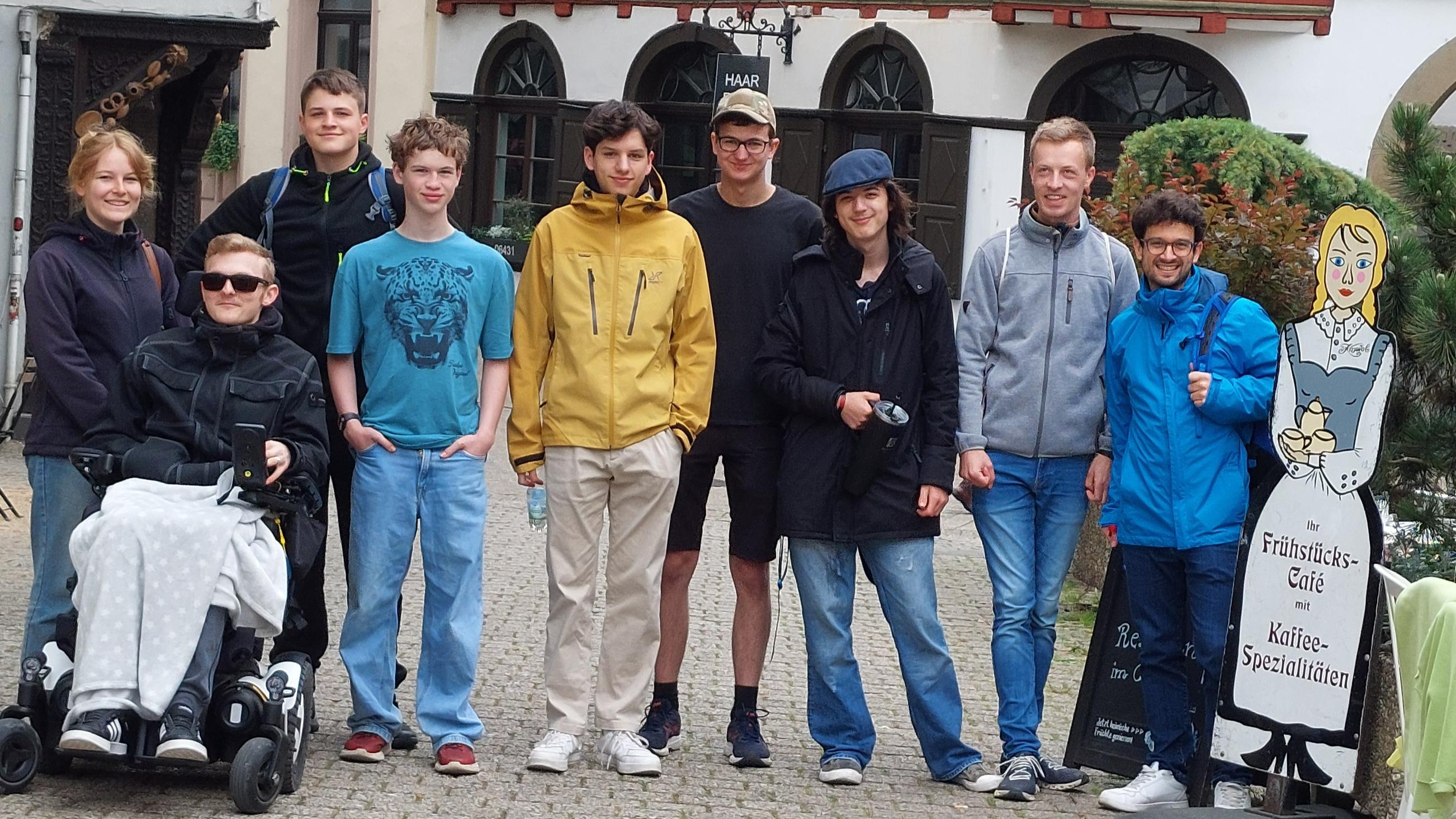 Jugendliche aus dem Pastoralen Raum Neuwied in der Limburger Altstadt