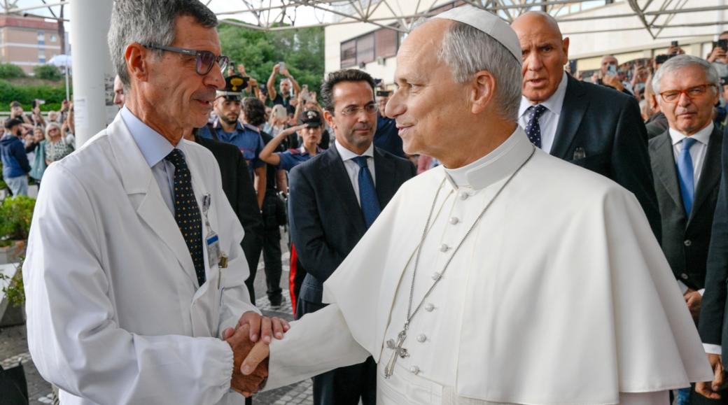 Papst Leo XIV. und der Arzt Stefano Margaritora