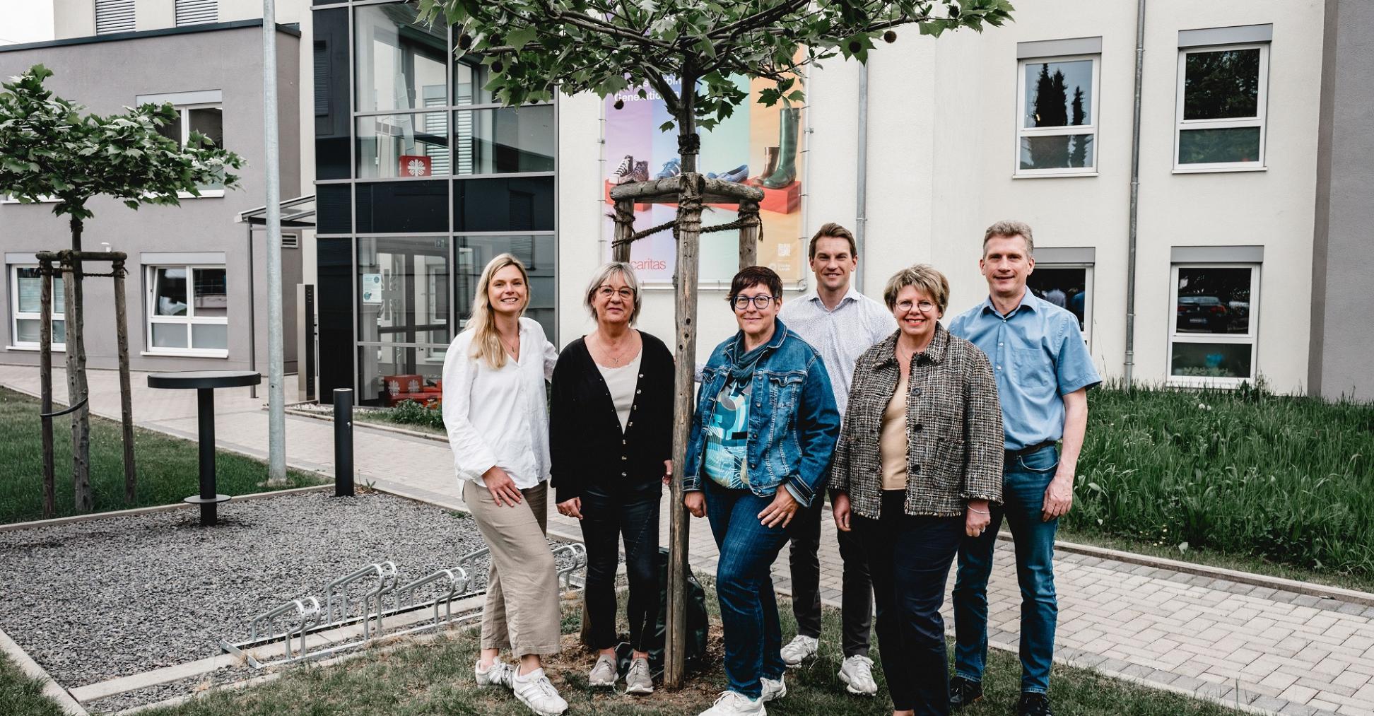 Jessica Blum, Birgit Steffes, Karin Jacobs, Maurice Uhl, Assessorin jur. Katja Illner und Erik Leiner (von links) sind die Mitglieder der Expertenteams.