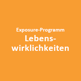 Ein oranges Feld mit dem Wort Lebenswirklichkeiten