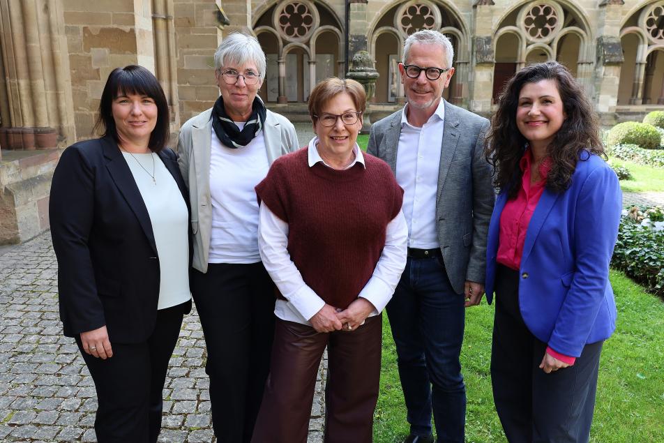 Team 2_ih M. Engelmann, M. Kasper, M. Tholl, T. Biewen, L. Haungs (von li nach re)