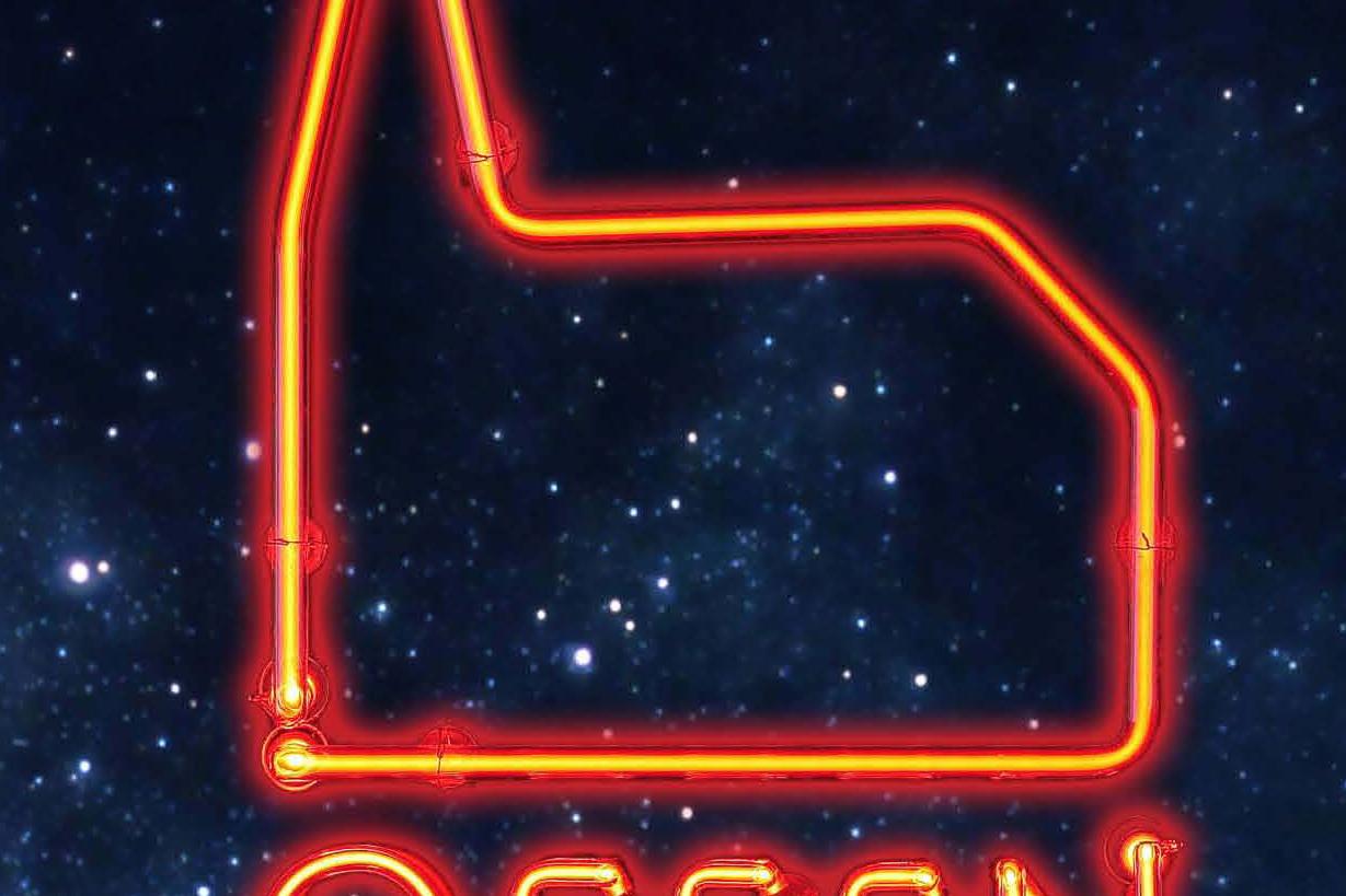 Neonschild das eine Kirche darstellt und anzeigt dass diese geöffnet ist
