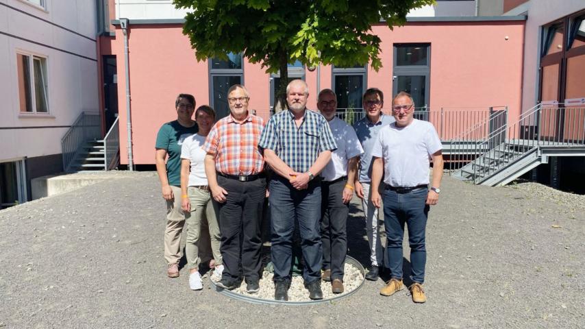 Das Team der Gefängnisseelsorge im Bistum Trier (v.l.n.r.) beim  Stuedientag 2025: GR Stefanie Peters, GR Carmen Folz, Diakon Thomas Reichert, Diakon Johannes Arnoldi (im Ruhestand), Pfarrer Michael Müller, Diakon Frank Lahnstein, PR Hans Jürgen Schneider