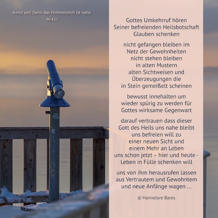 Ein Fernrohr im Winter mit Blick aufs Meer, daneben steht der Impulstext