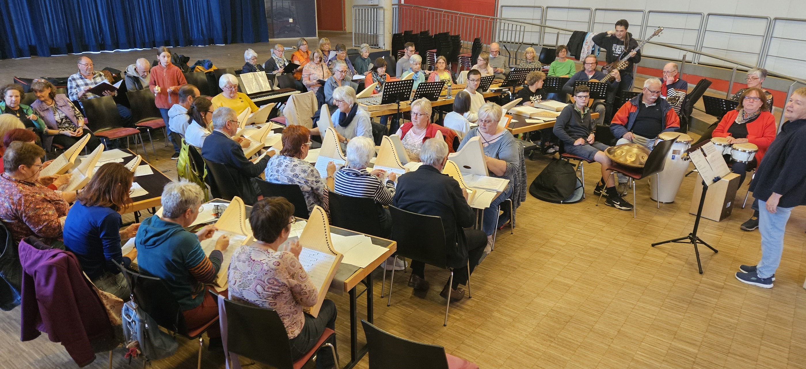 Ein inklusives Chor-Orchester probt für die Heilig-Rock-Tage.