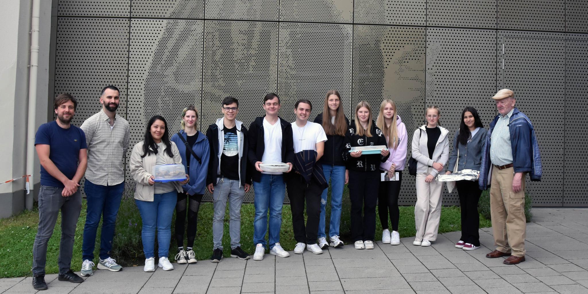 Eine Gruppe der Marienschule besuchte das Bruder-Konrad-Haus in Saarbrücken.