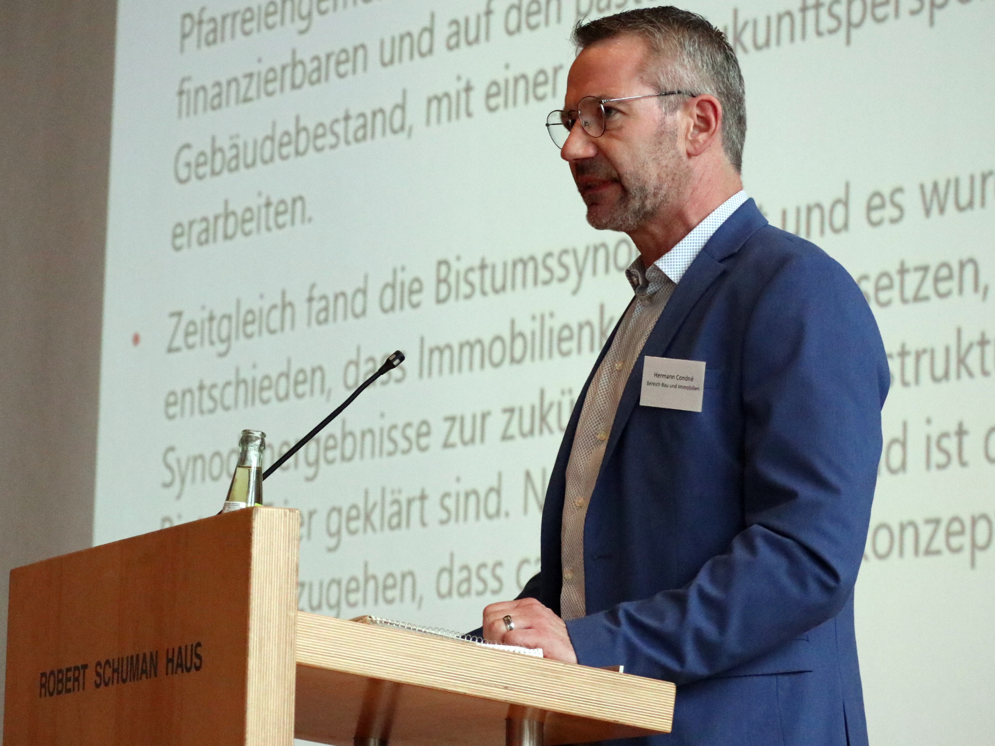 Hermann Condné, Bereichsleiter Bau und Immobilien, erläuterte das Immobilienkonzept.
