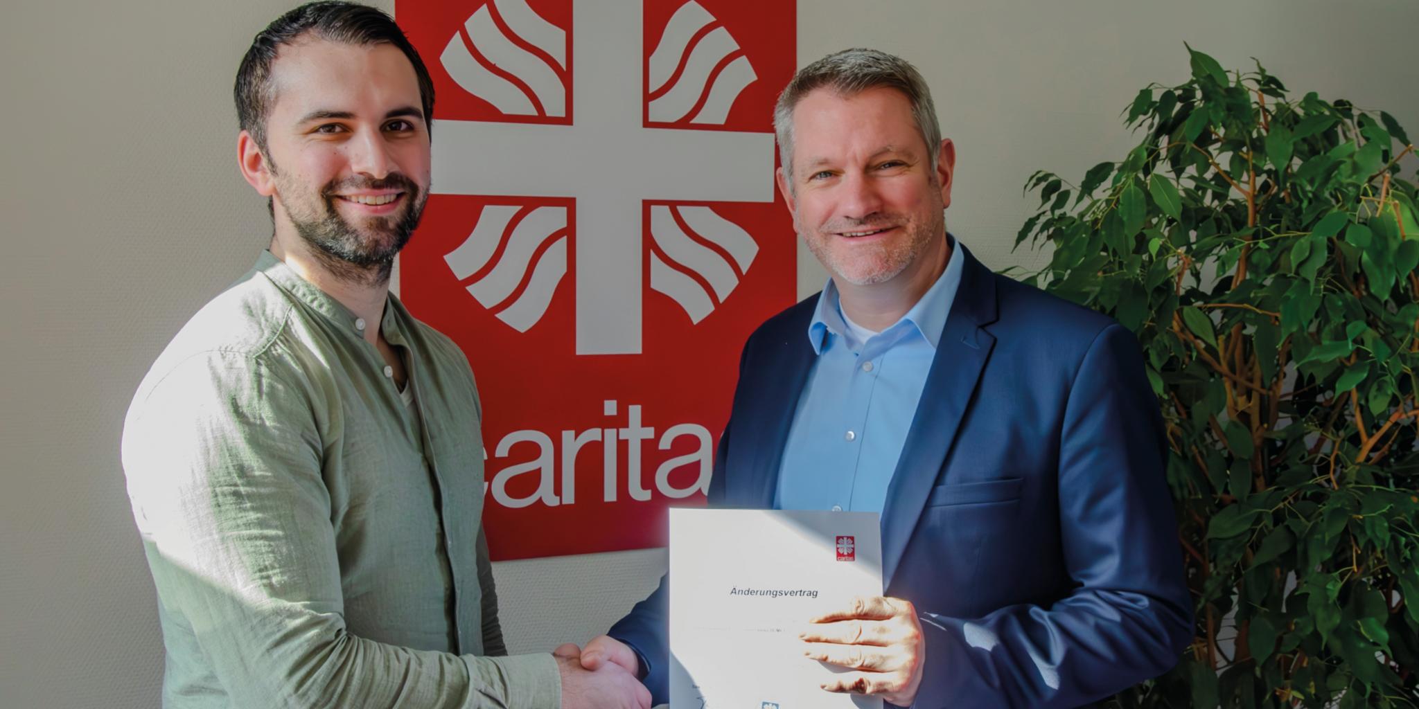 Der neue Leiter des Bruder-Konrad-Hauses Fabian Zeimet und Caritasdirektor Michael Schley (von links)