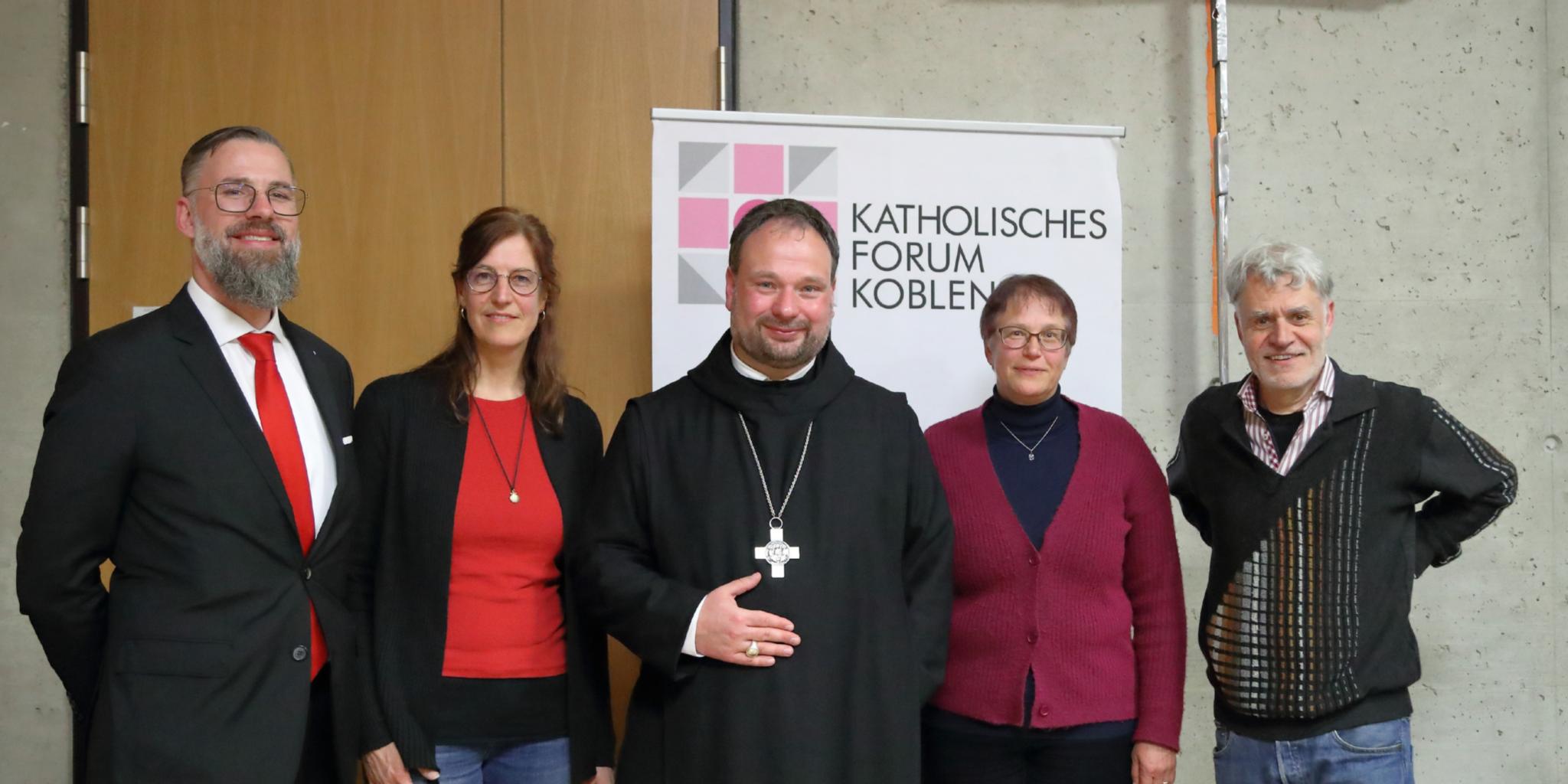 Das Vorbereitungsteam (v.li.): Dr. David Johannes Olszynski, Beatrix Mählmann, Referent Pater Nikodemus Schnabel OSB, Ulrike Kramer-Lautemann und Guido Groß