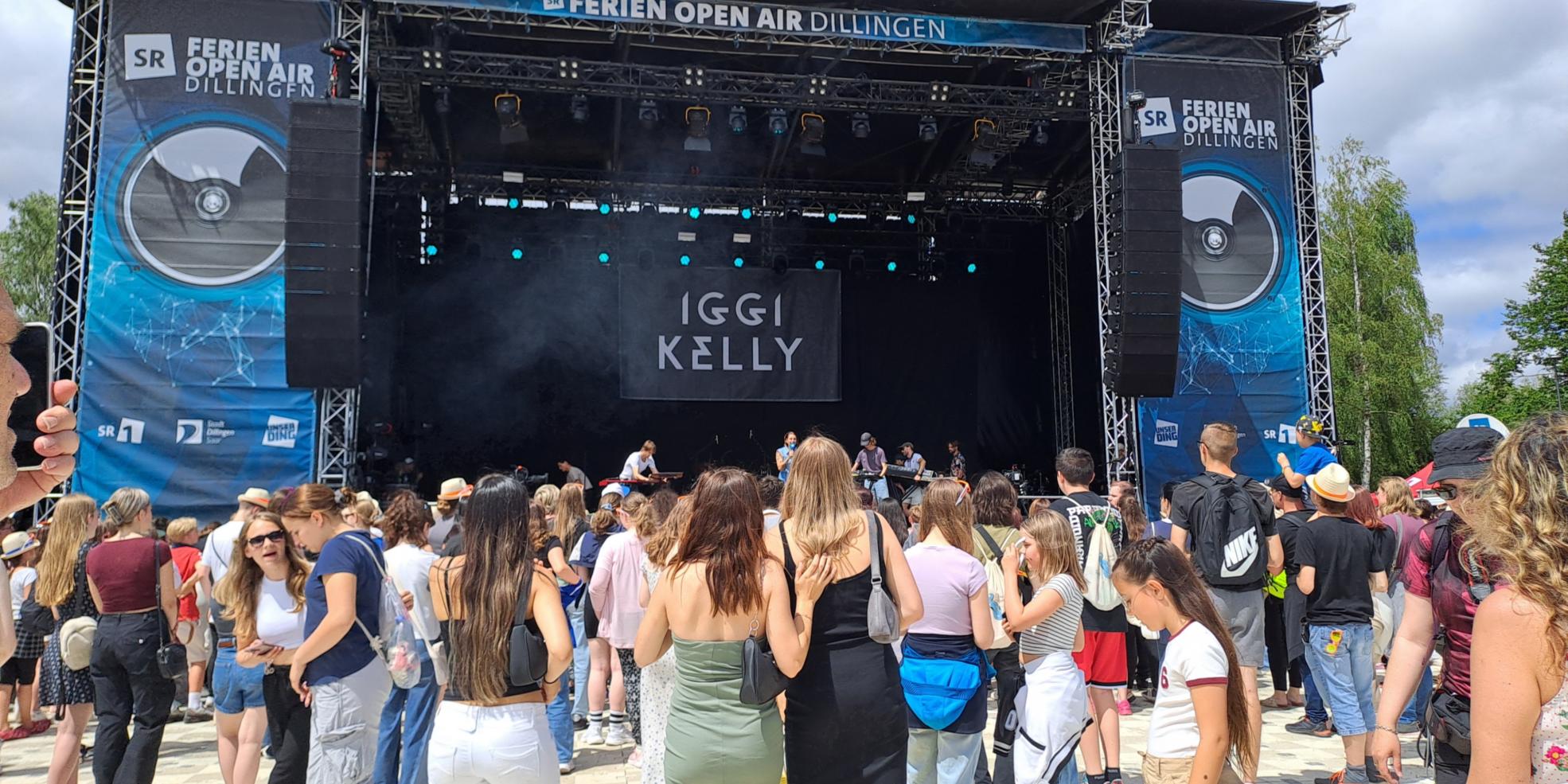 Blick auf die Bühne beim SR Ferien Open Air