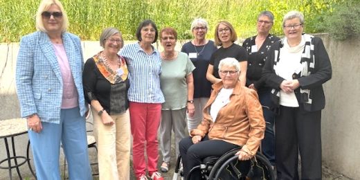 V.l.n.r.: Andrea Wolter, Vorständin SkF Saarland (beratend), Dr. Franziska Larrá, Vorsitzende (SkF Trier), Doris Schendzielorz (SkF Koblenz), Doris Godel (SkF Saarland), Martina Morsch (SkF Mayen), Stefanie Coopmeiners, Geschäftsführerin SkF Koblenz (beratend), Regina Bergmann, Vorständin SkF Trier (beratend), Beate Barg, geistliche Begleiterin (beratend) und Erika Wiegand, stellvertretende Vorsitzende (SkF Cochem).