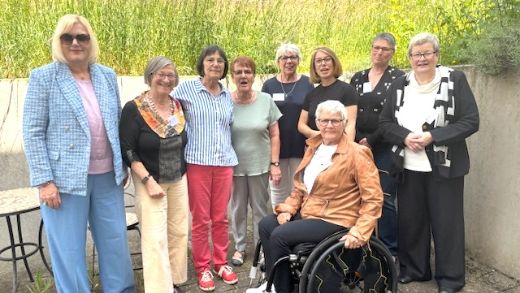V.l.n.r.: Andrea Wolter, Vorständin SkF Saarland (beratend), Dr. Franziska Larrá, Vorsitzende (SkF Trier), Doris Schendzielorz (SkF Koblenz), Doris Godel (SkF Saarland), Martina Morsch (SkF Mayen), Stefanie Coopmeiners, Geschäftsführerin SkF Koblenz (beratend), Regina Bergmann, Vorständin SkF Trier (beratend), Beate Barg, geistliche Begleiterin (beratend) und Erika Wiegand, stellvertretende Vorsitzende (SkF Cochem).