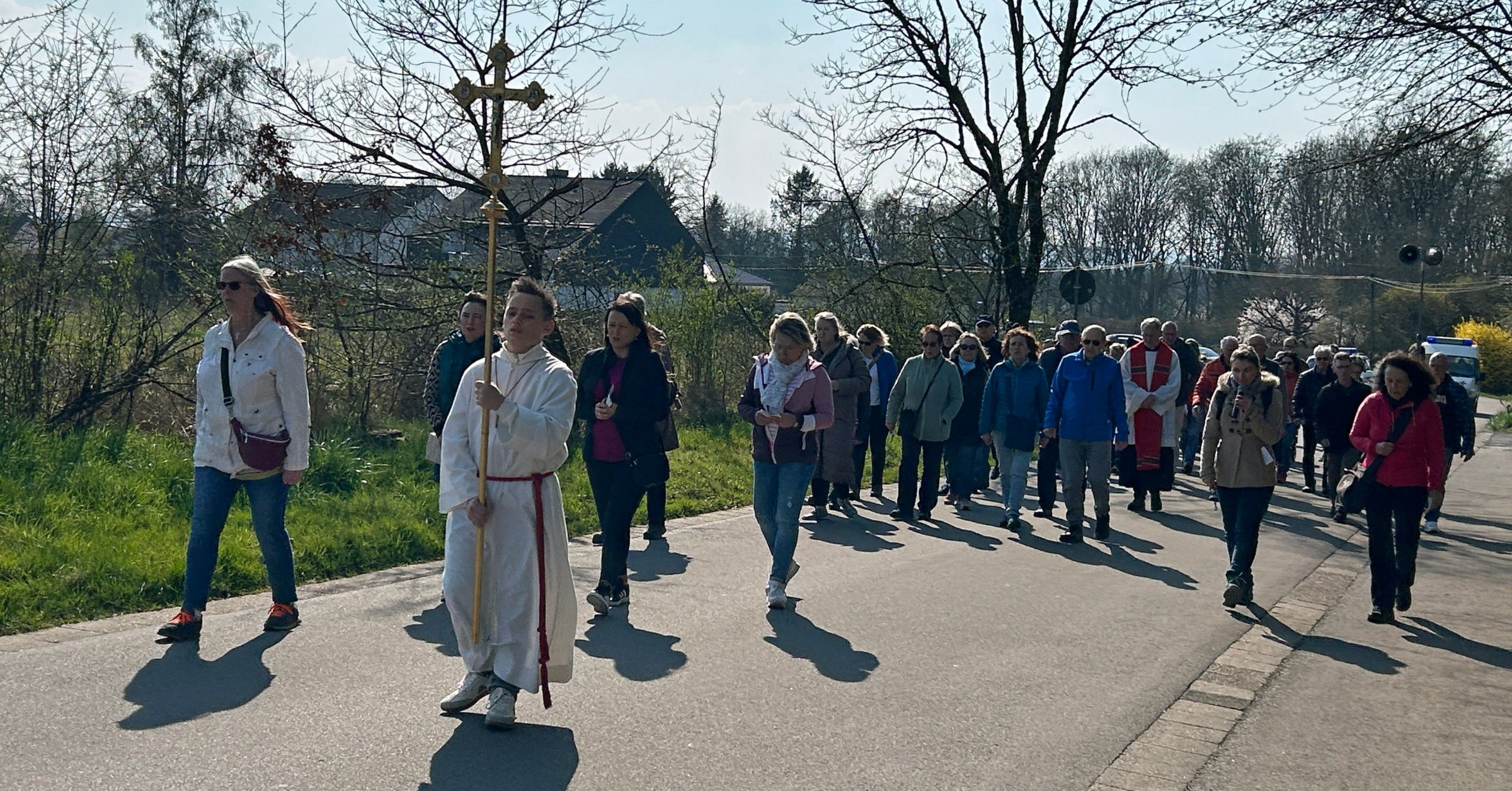 kreuzweg-zum-litermont-er-ffnet-visitation