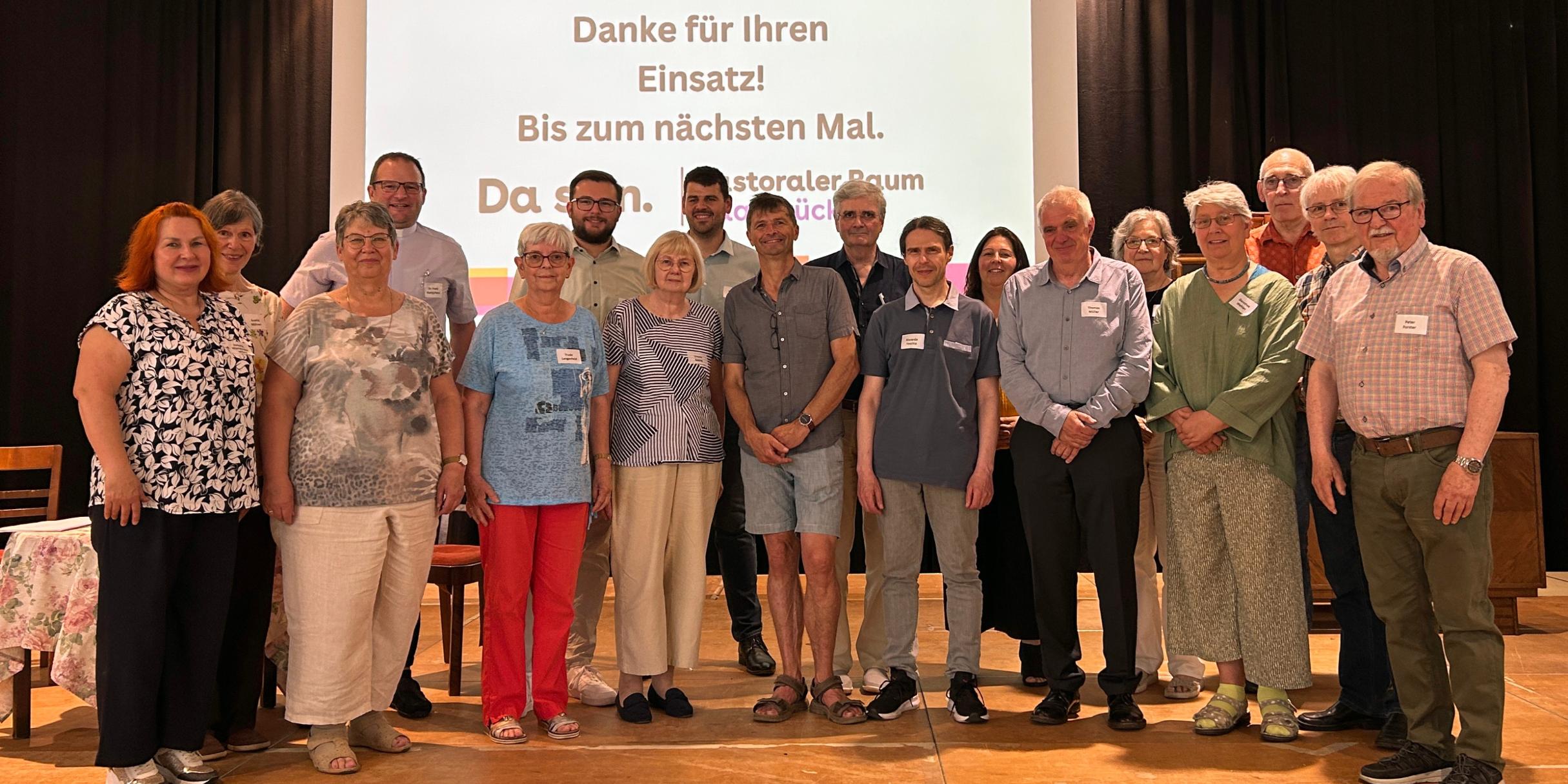 Der Rat des Pastoralen Raums Saarbrücken mit den zehn neu gewählten Mitgliedern.