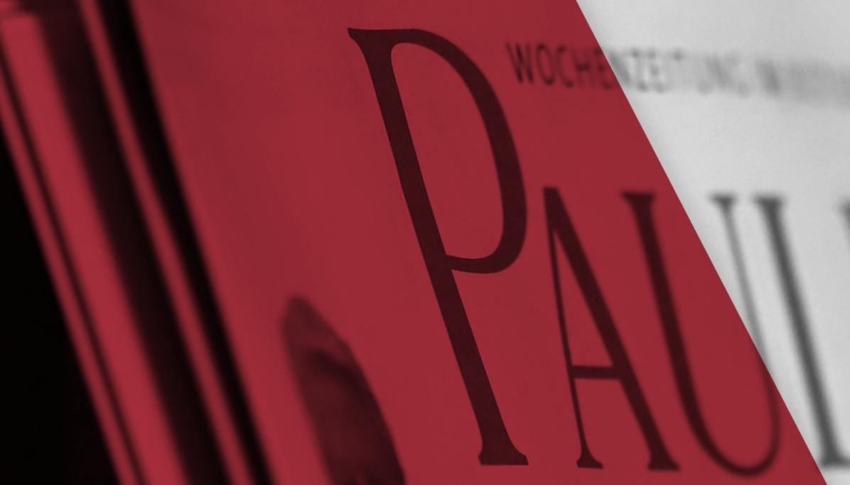 Man sieht ein Banner mit einem roten Hintergrund und mit Zeitungen. Darüber steht 'Weitere Nachrichten gibt es im gemeinsamen Newsportal von Paulinus und Bistum Trier.