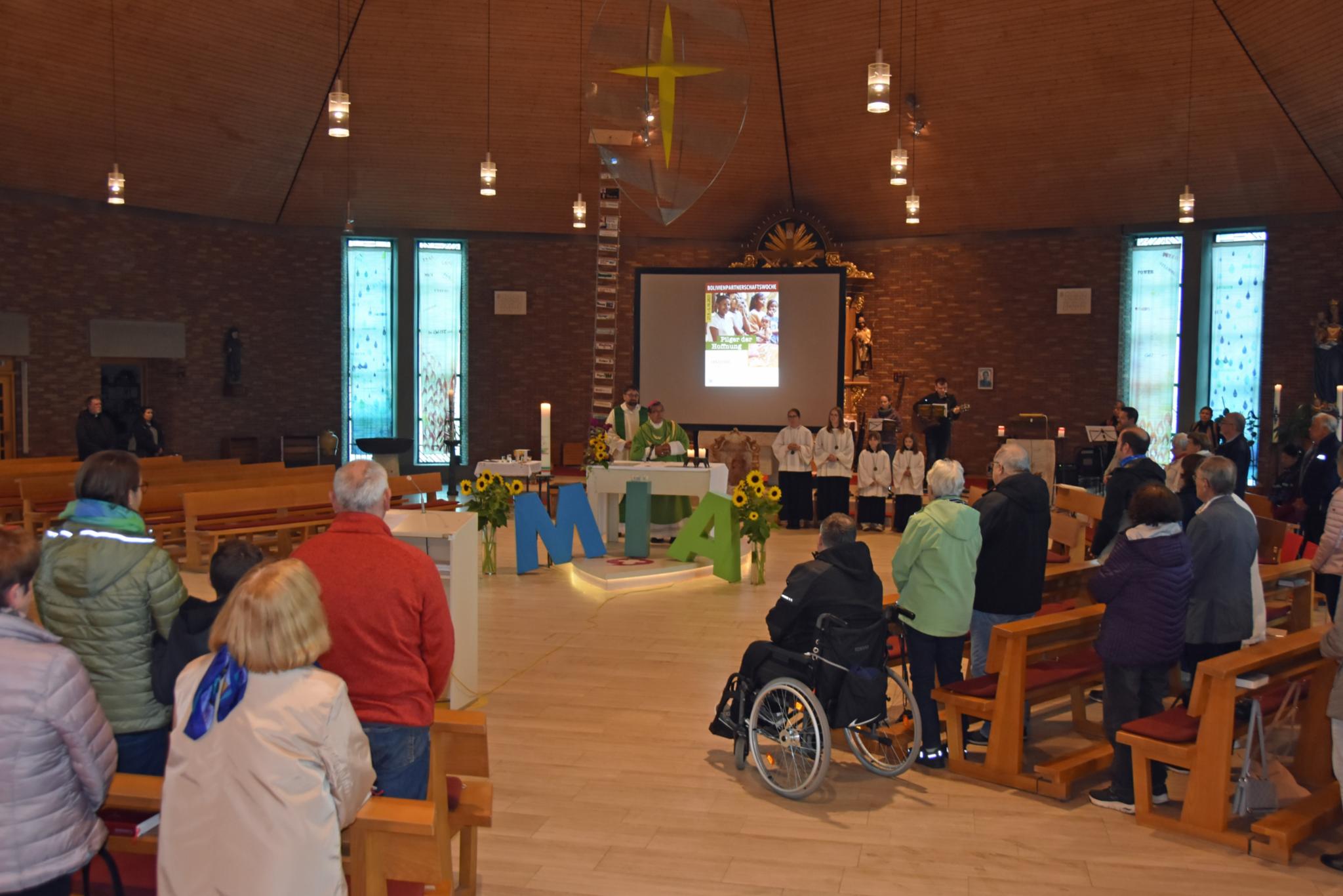 Eröffnung der Bolivien-Partnerschaftswoche 2025 in der Jugendkirche MIA in Rappweiler.