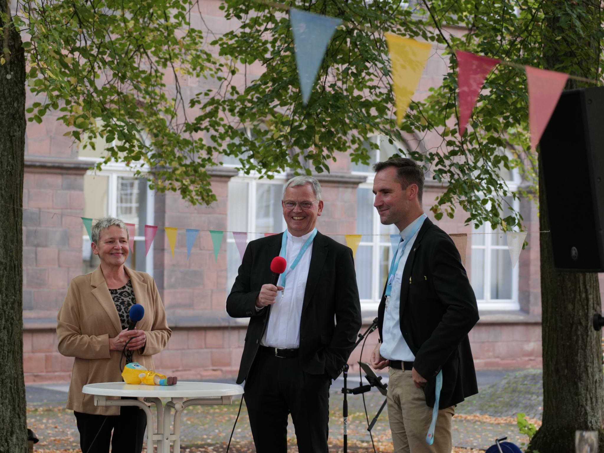 Podiumsgespräch: Margret Winter, Generalvikar Ulrich von Plettenberg und Jugendpfarrer Peter Zillgen