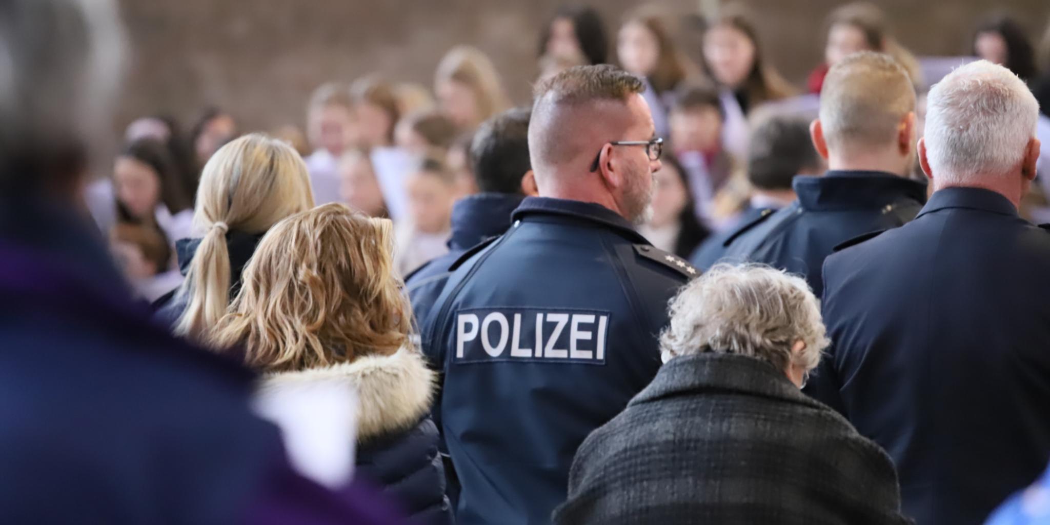 Ökumenischer Adventsgottesdienst der Bundespolizei Trier in der Konstantinbasilika