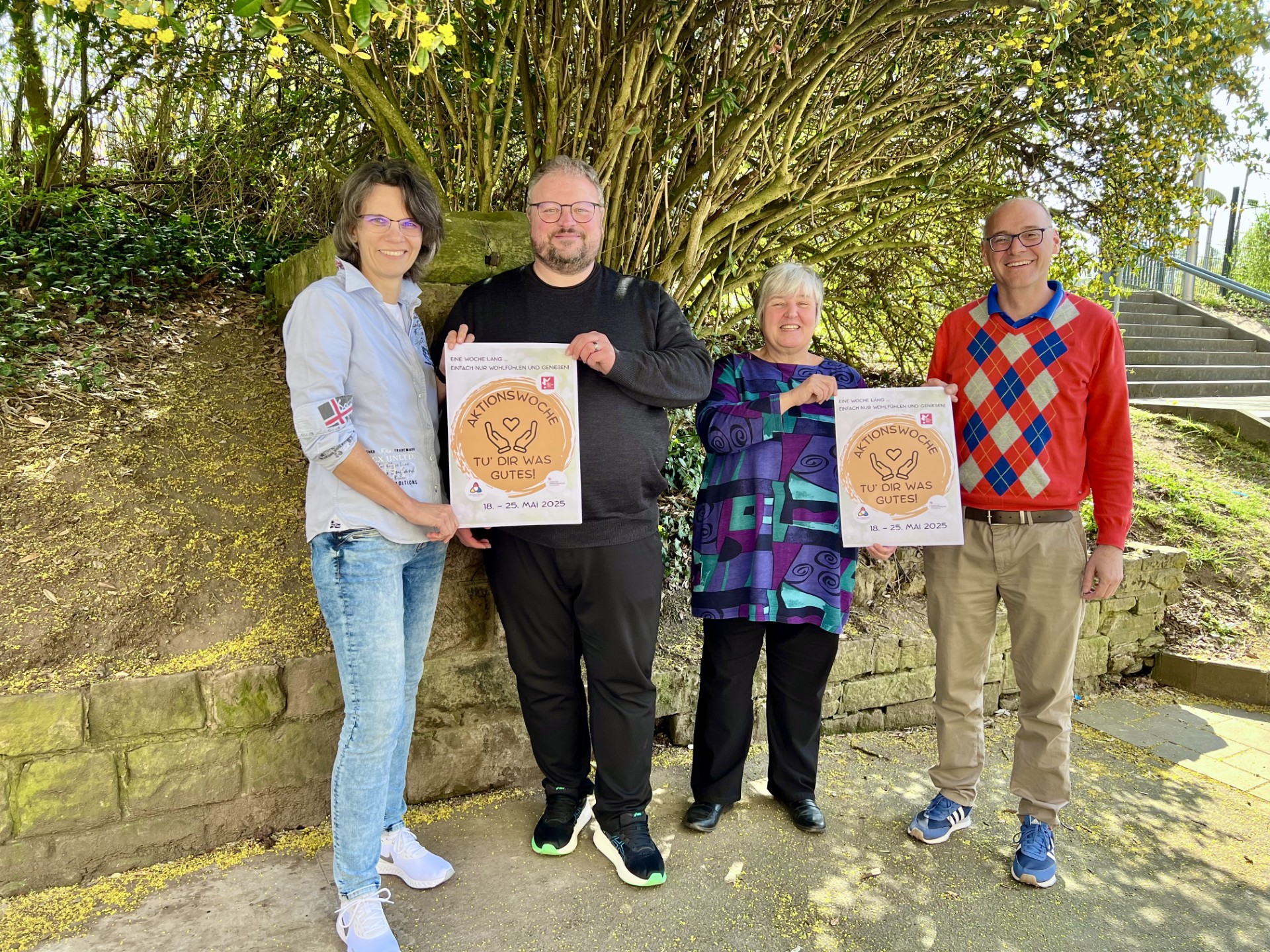 Das Team hinter der Aktionswoche 'Tu Dir was Gutes': Pastoralreferentin Jennifer Schmitt (momentum), Pfarrer Markus Krastl, Gemeindereferentin Claudia Busch und Bildungsreferent Klaus Becker.