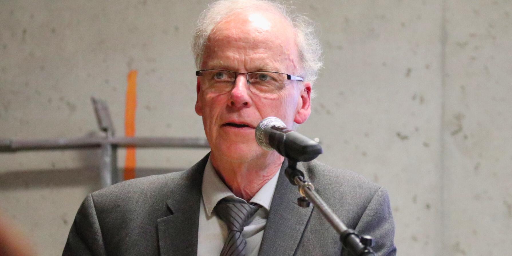 Prof. em. Dr. Albert Gerhards