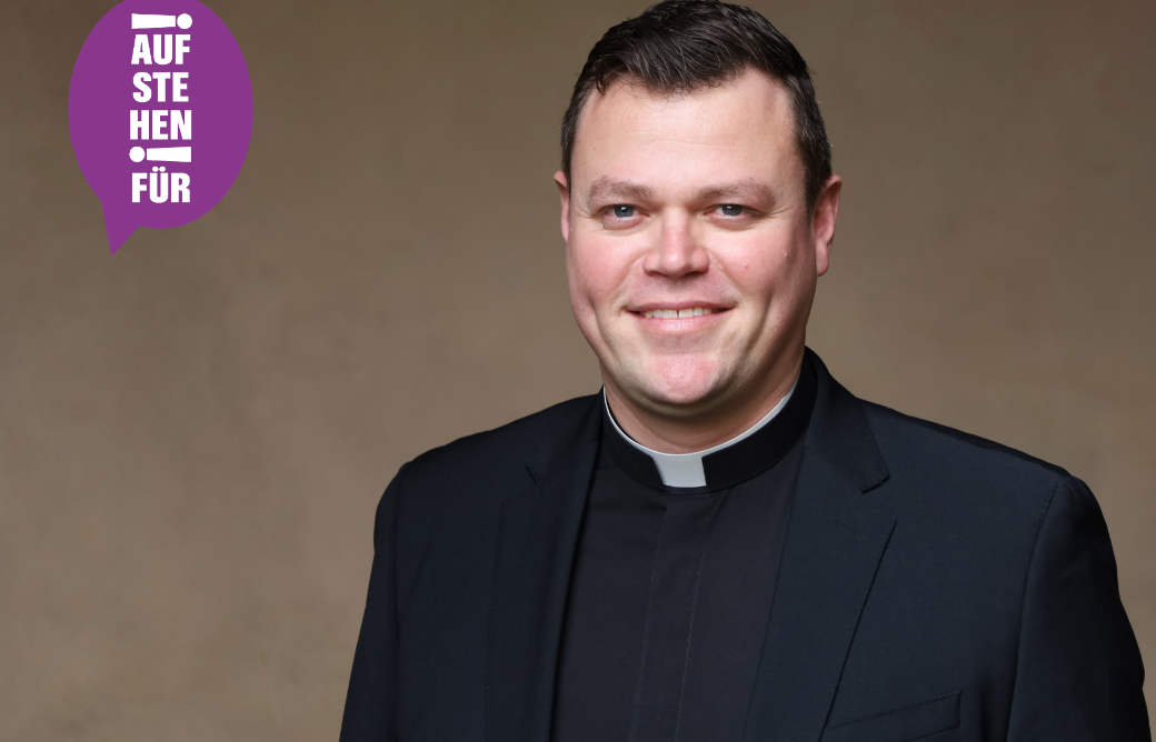 „Gott ist das Maß, an dem der Mensch sich messen muss.“ (Alfred Delp SJ) Christen sind keine Zuschauer der Geschichte. Unser Glaube ist kein Hobby, sondern Bekenntnis zum Gott des Lebens, dessen Ebenbilder wir sind. Für mich ist klar: Wer „Ja und Amen“ sagt, muss auch „Nein und Schluss“ sagen. Deshalb stehen wir überall dort auf, wo Leben, Menschenwürde und Freiheit in Gefahr sind. Christsein heißt politisch sein – nicht aus Parteikalkül, sondern weil wir dem Evangelium ein Gesicht geben.