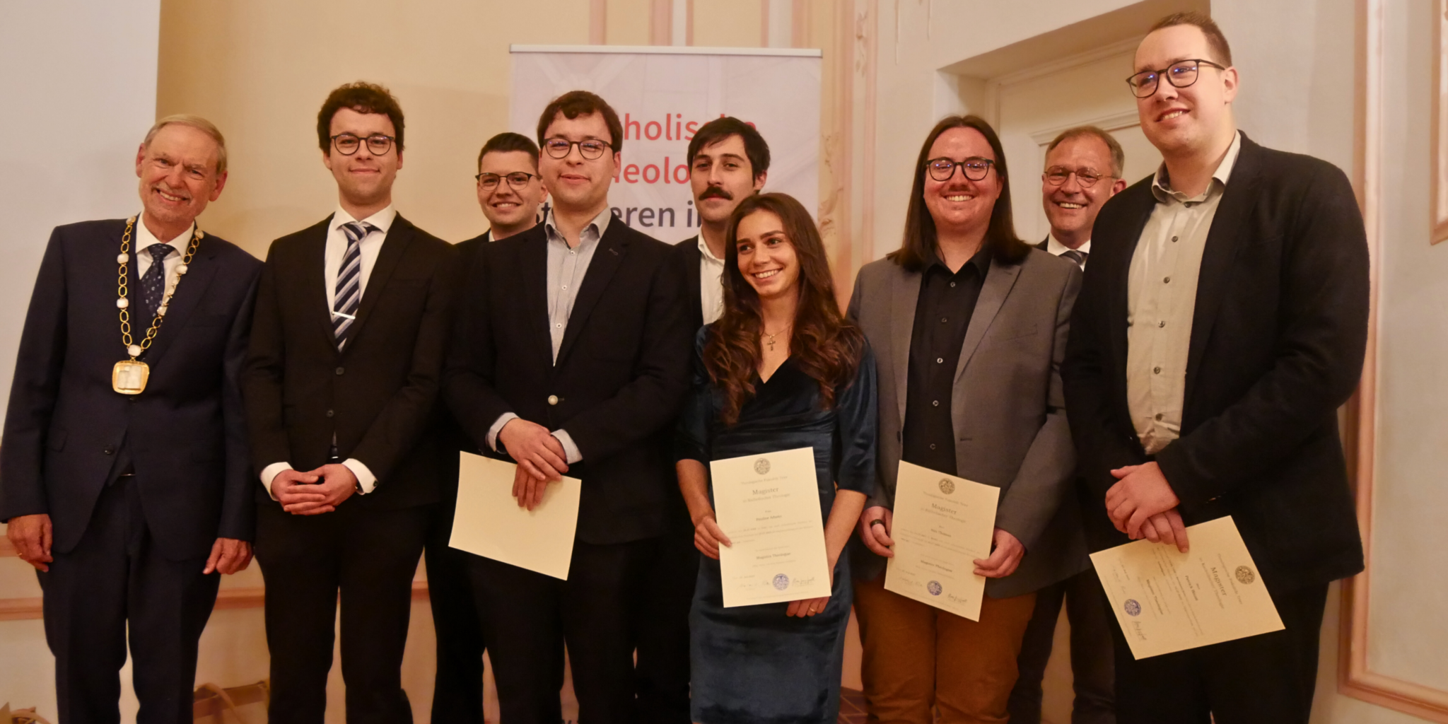 vlnr. Prof. Walter Euler, Georg Kerber, Manuel Hauth, Dirk Kerber, Jannik Kiesgen, Pauline Adams, Nils Thomas, Prof. Hans-Georg Gradl und-Patrik Baum