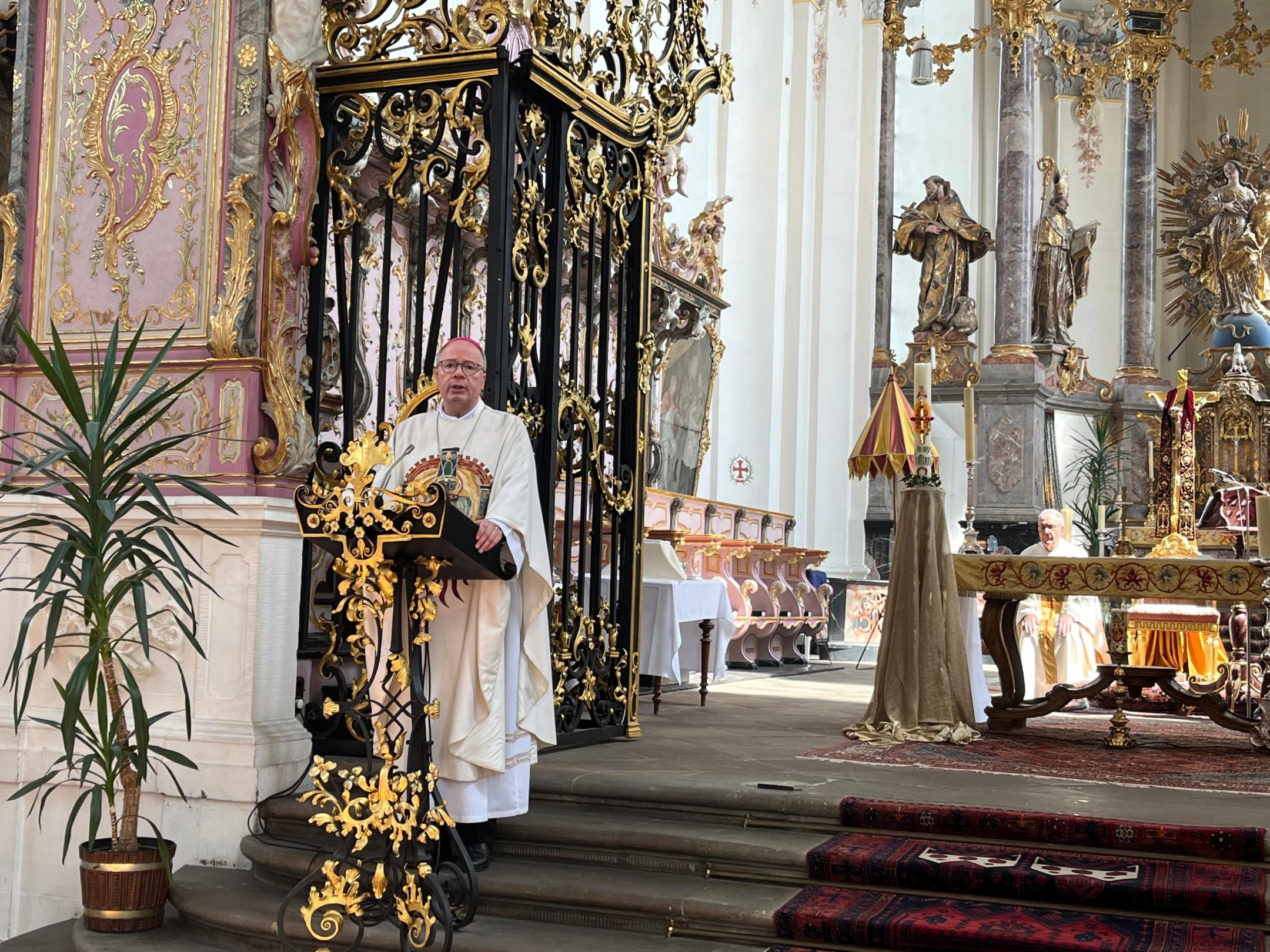 In einem Gottesdienst gedachte Bischof Ackermann der Seligen Blandine Merten