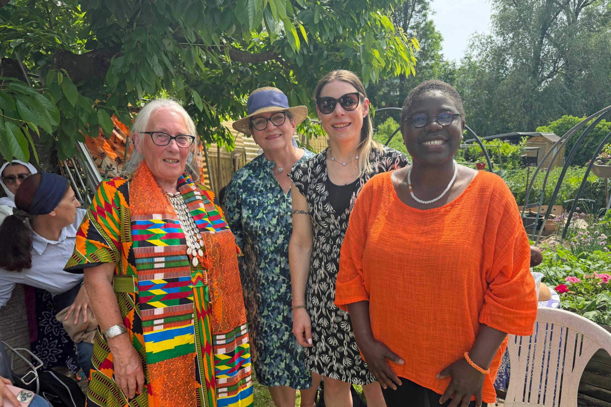Organisatorinnen des Blind Gardening