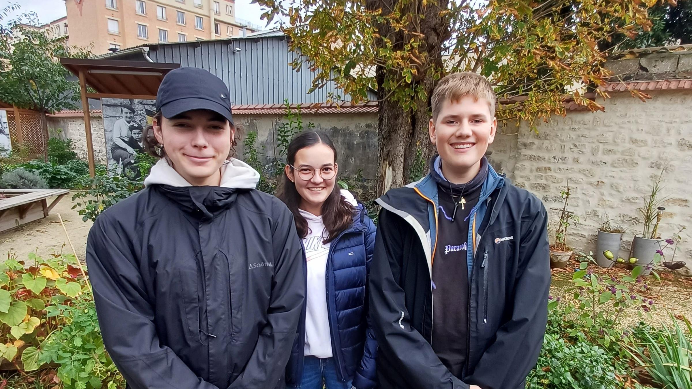 Die drei Teilnehmer der Diözesanjugendwallfahrt Hendrik (16), Catalina (15) und Marvin (15).