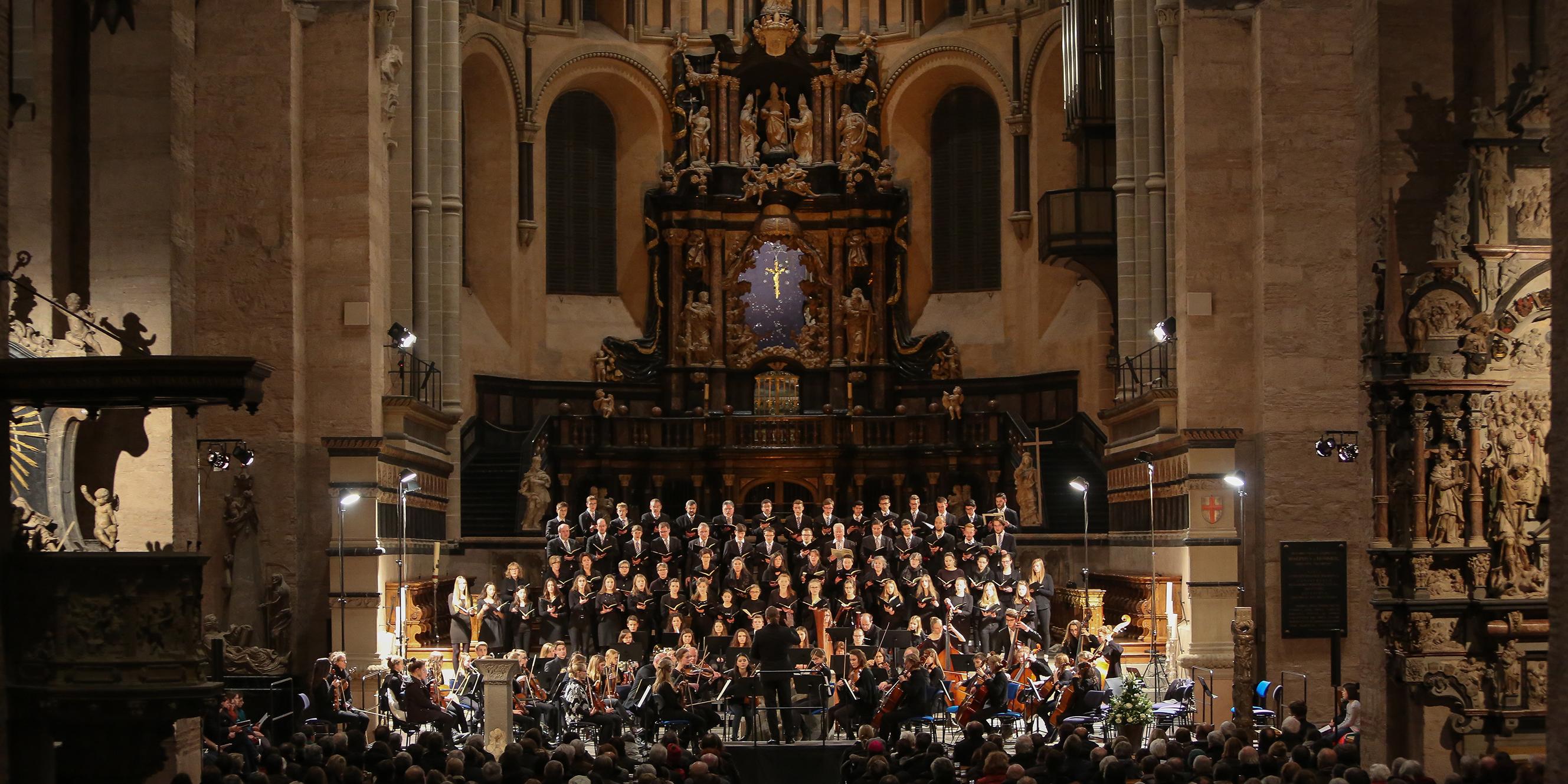 Am 9. Dezember singt der Trierer Domchor.