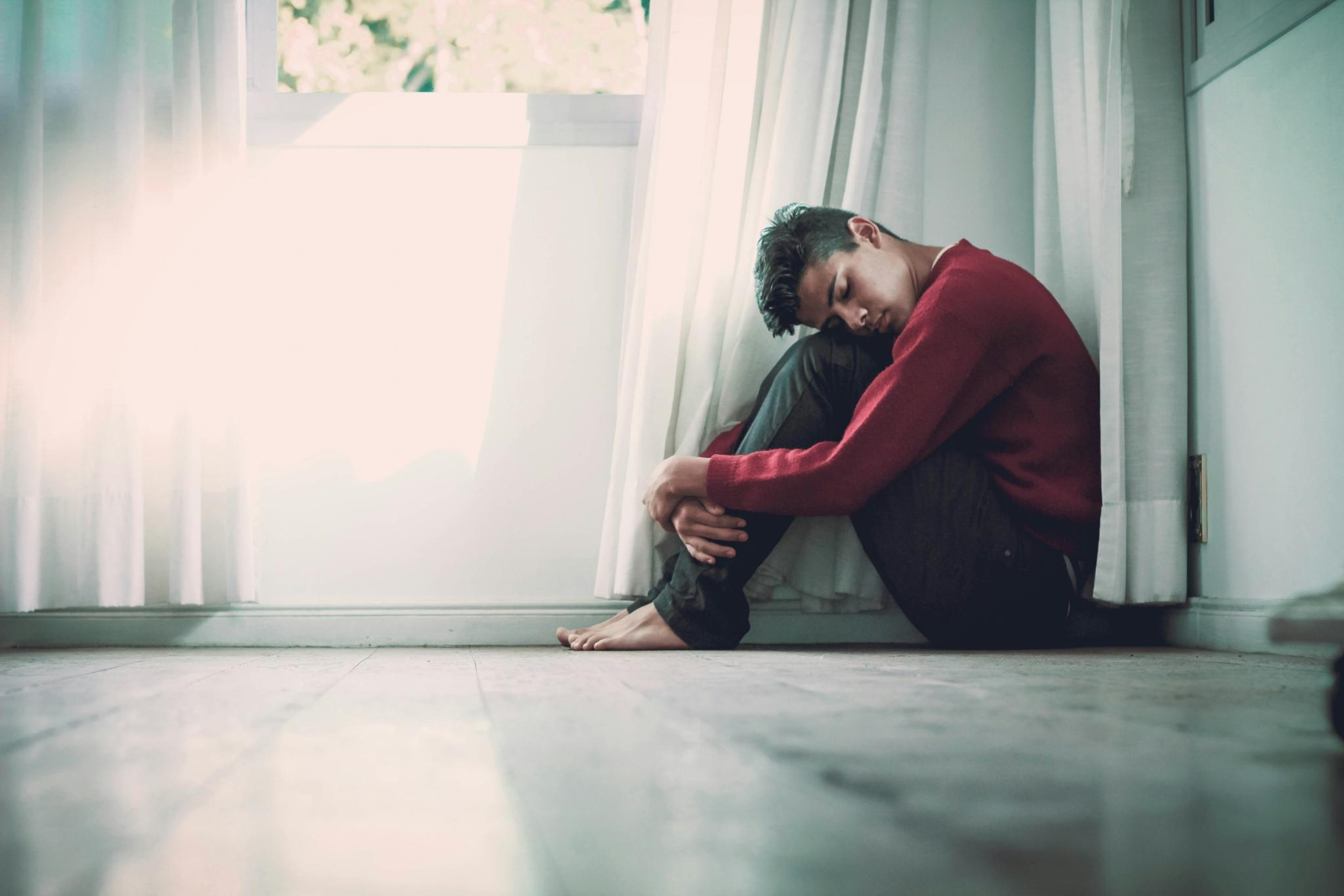 Einsamkeit, Depression, Lebenskrisen können Menschen in eine suizidale Krise führen