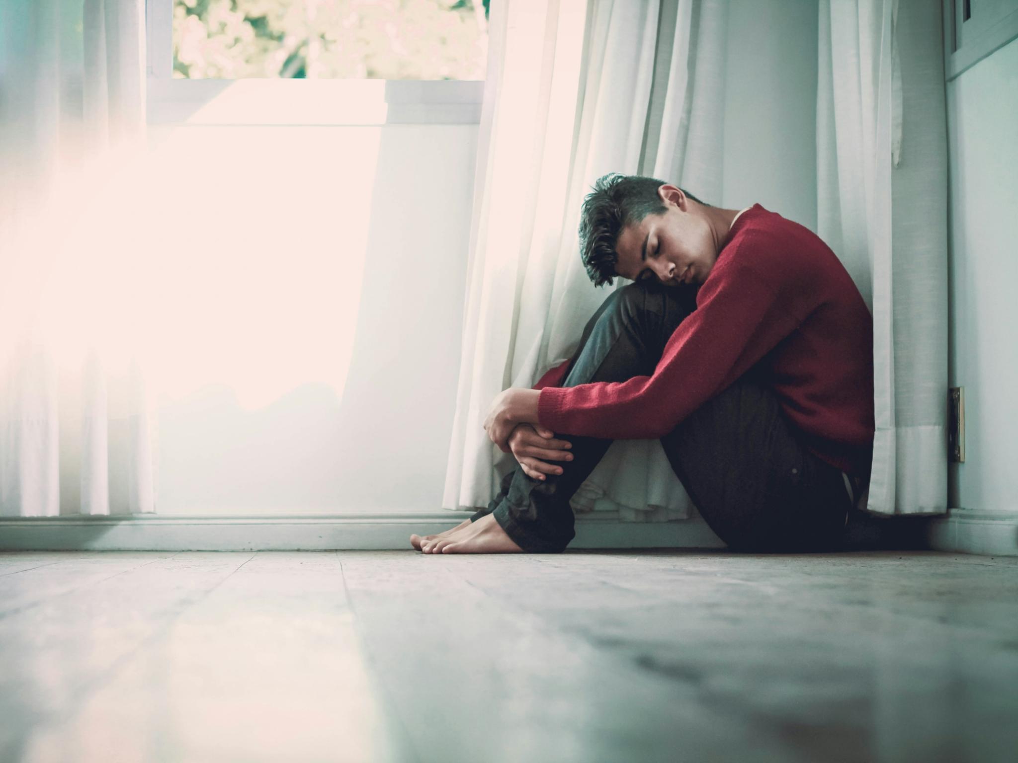Einsamkeit, Depression, Lebenskrisen können Menschen in eine suizidale Krise führen