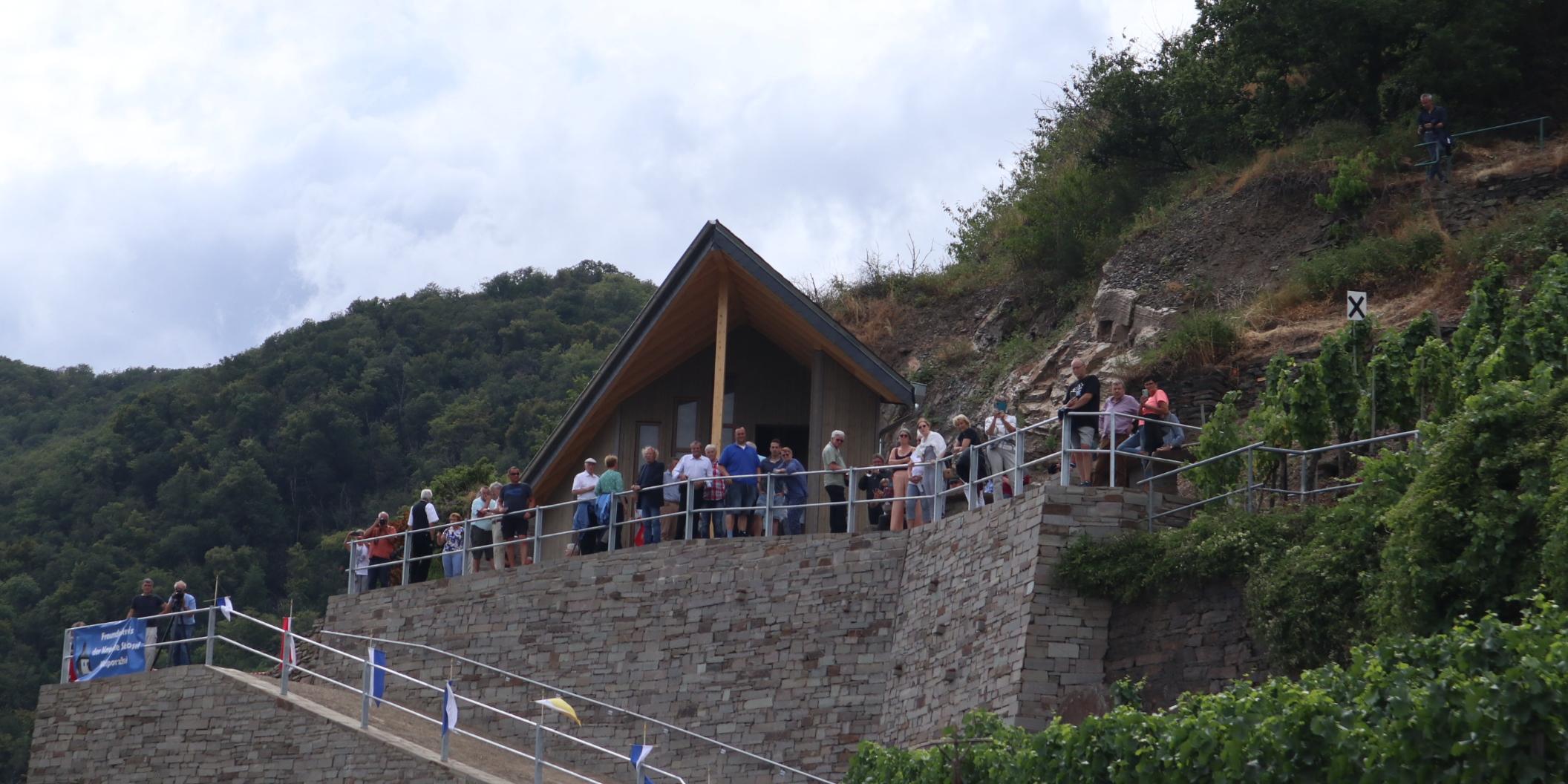 Die Flutkapelle in den Weinbergen von Walporzheim