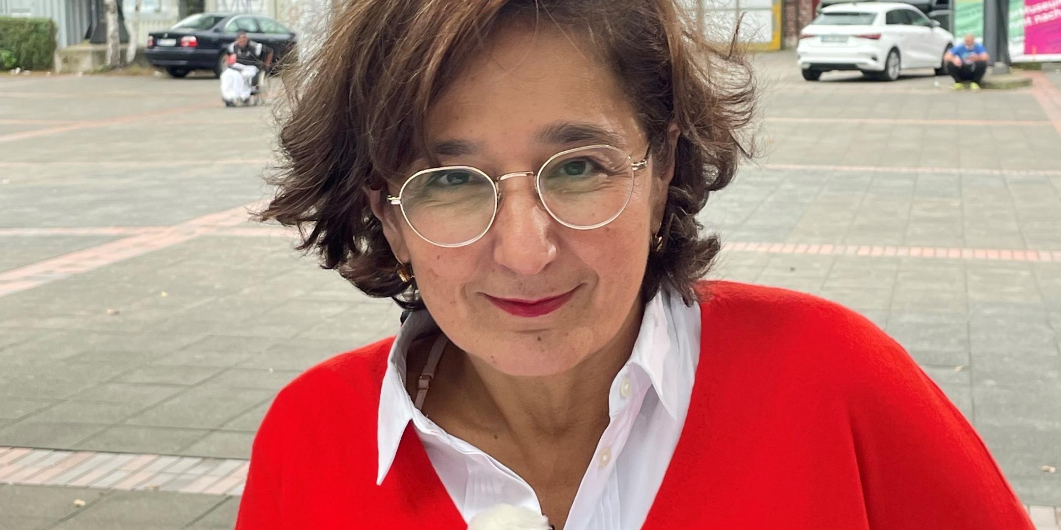 Isabel Schayani