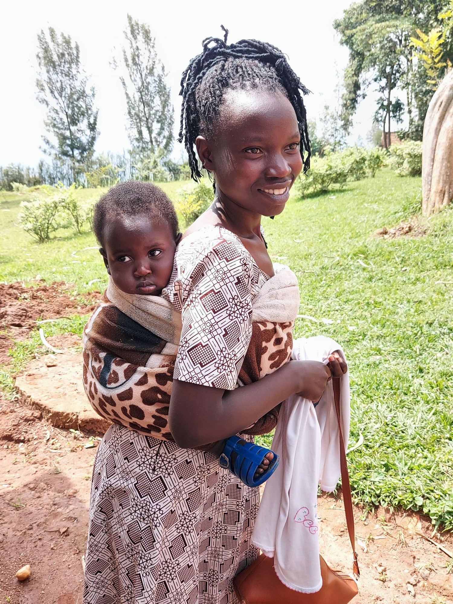 Junge Mutter mit Kind